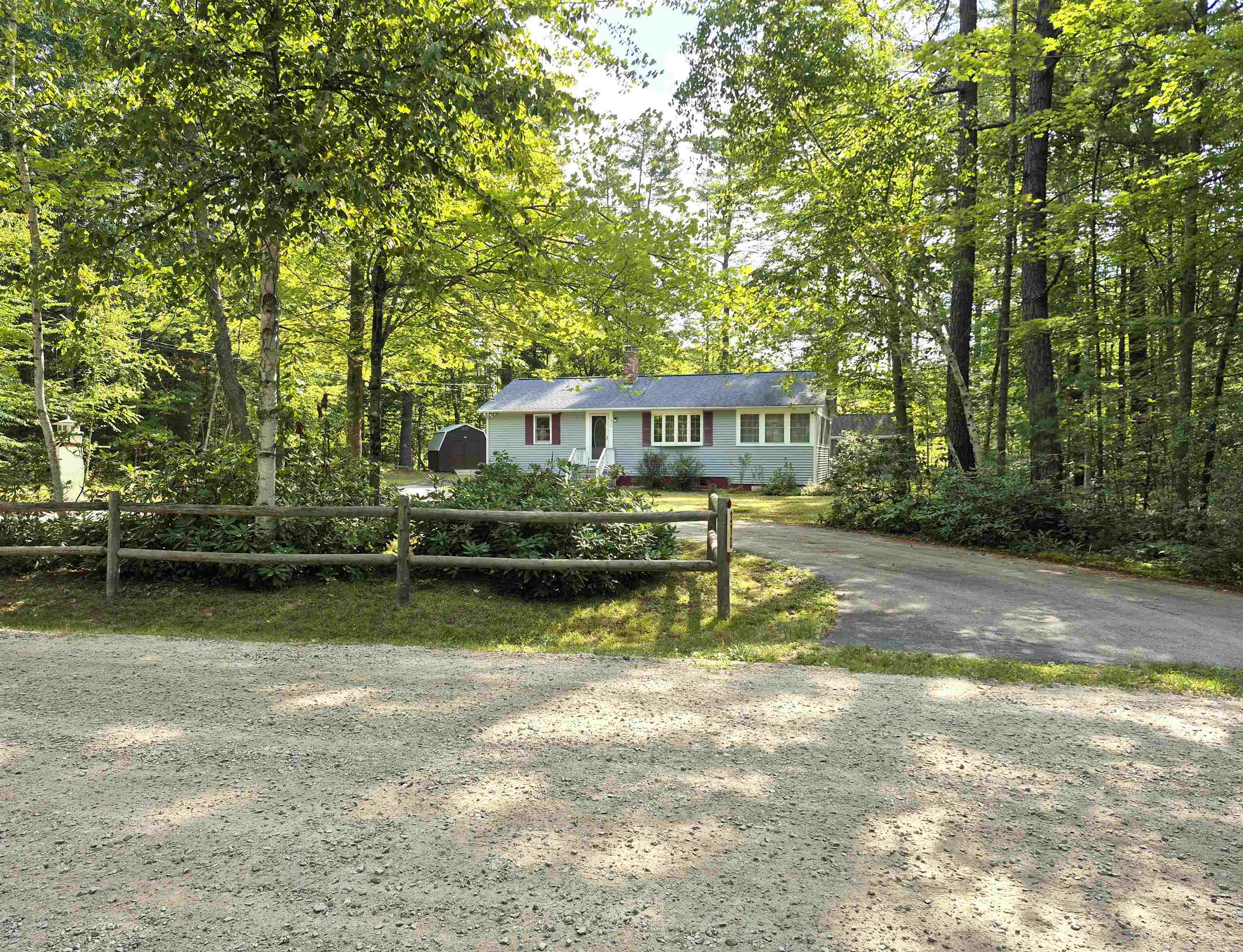 310 Robinhood Road — photo