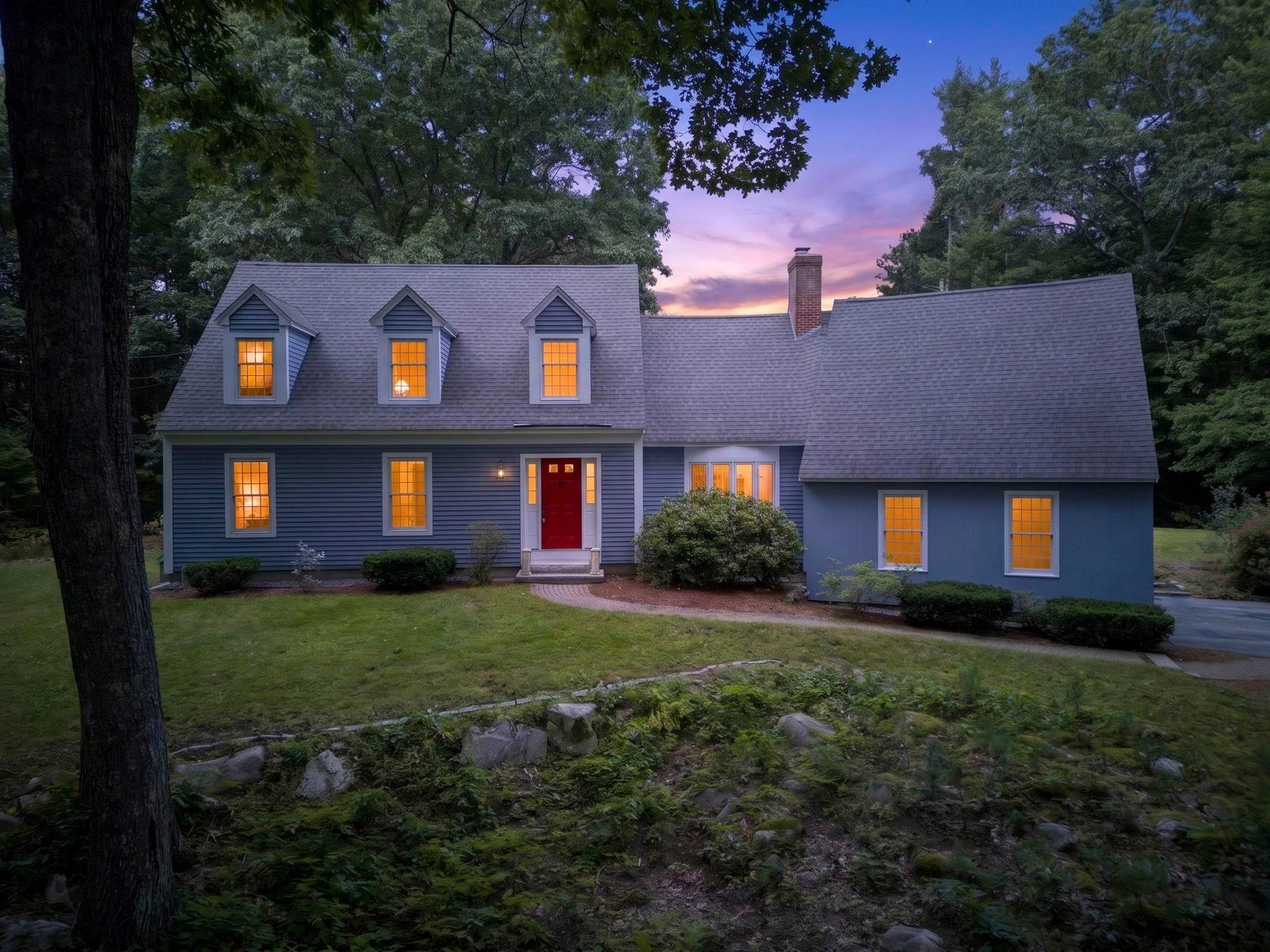 14 Fieldstone Drive — photo