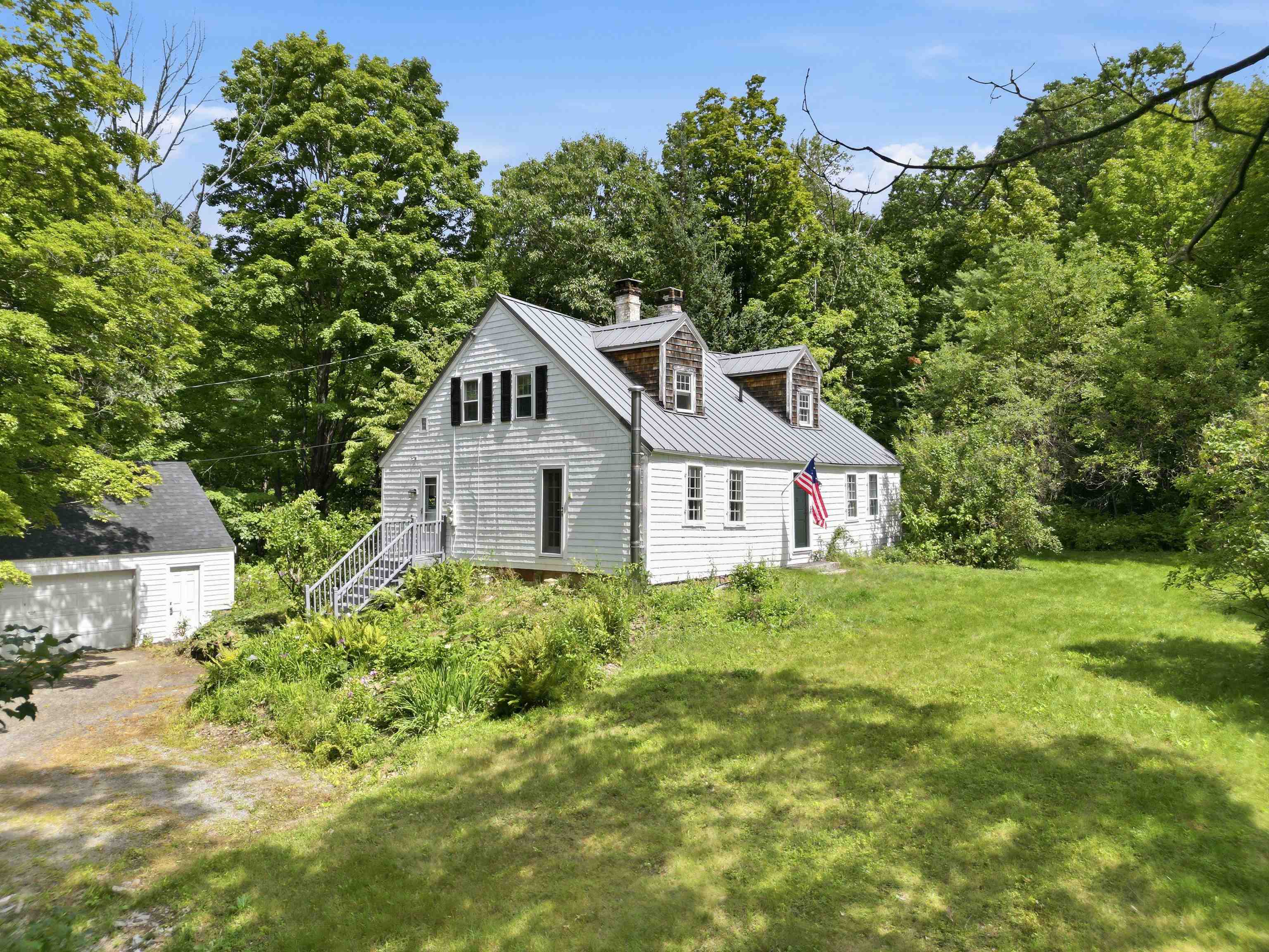 692 Belknap Mountain Road — photo
