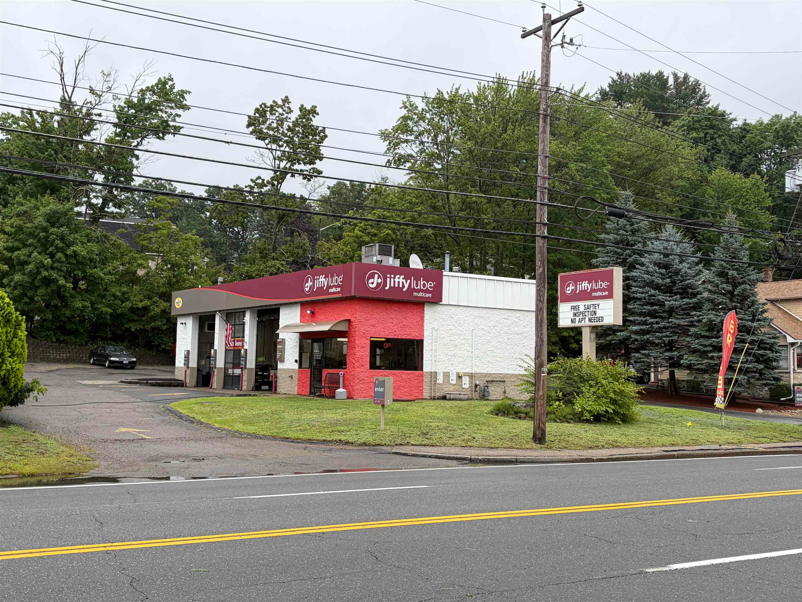 194 North Broadway Rte 28 — photo