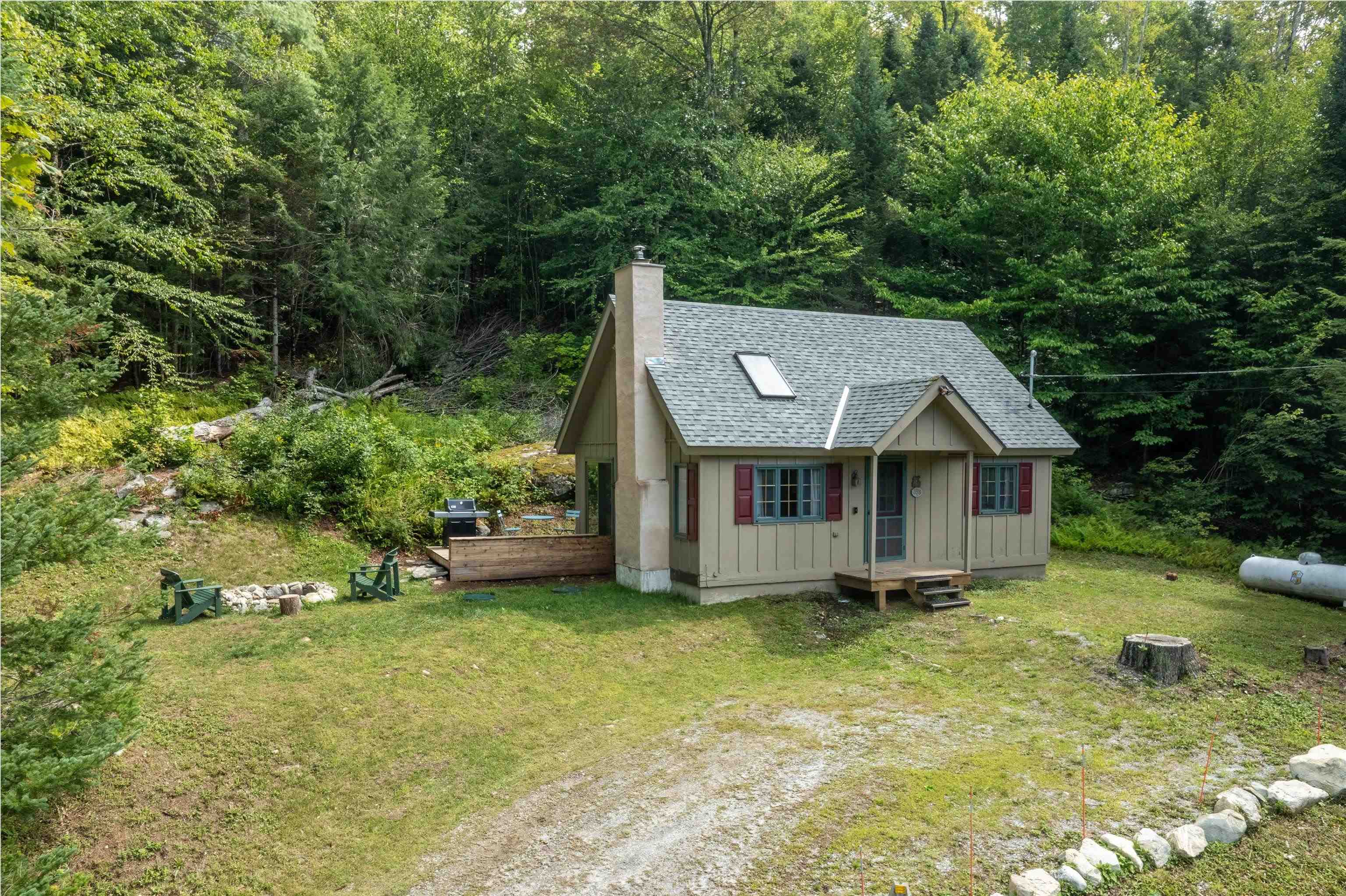 398 Tallwood Circle — photo