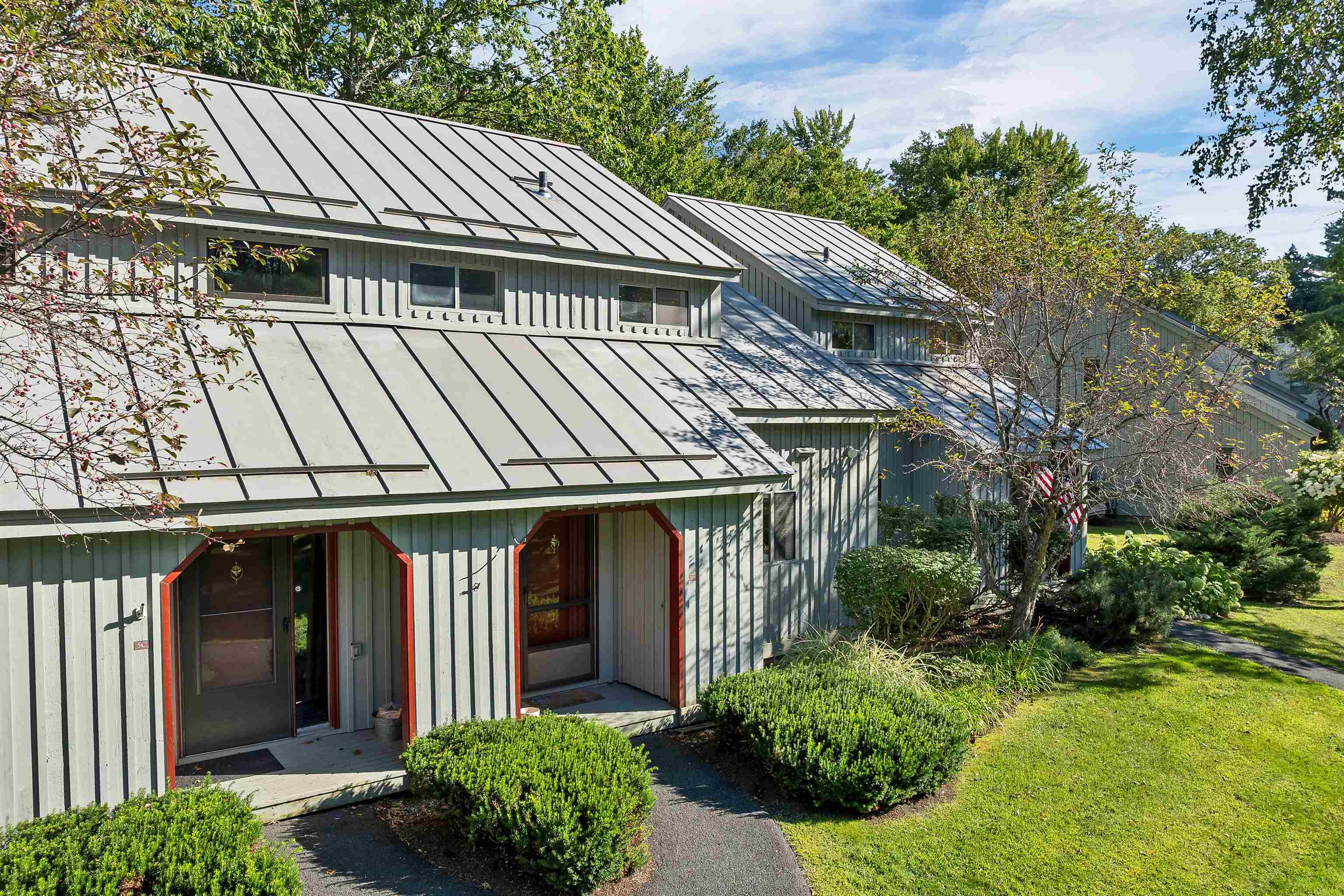 860 Murphys Road 5B — photo