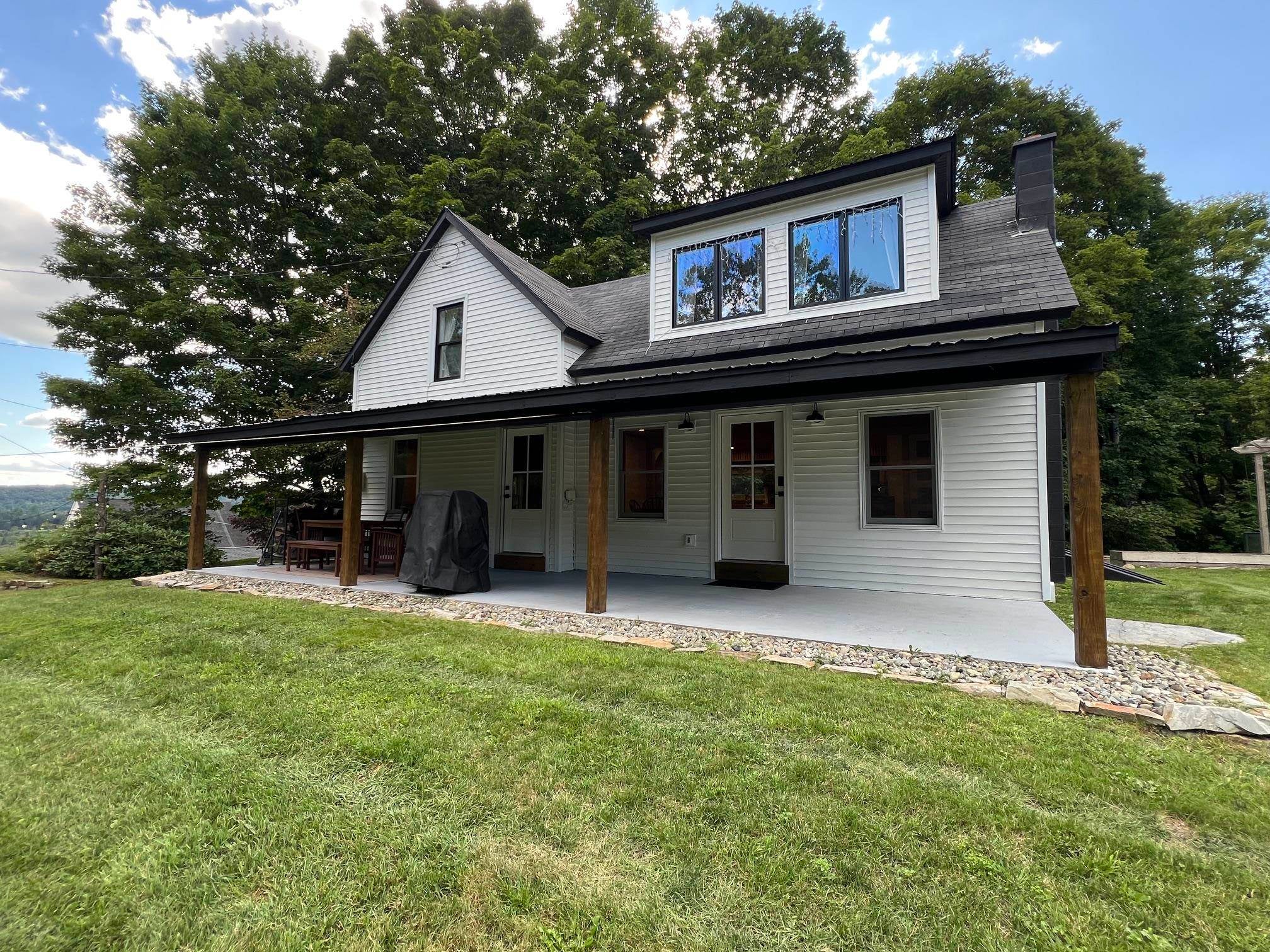 135 East Ridge Road — photo