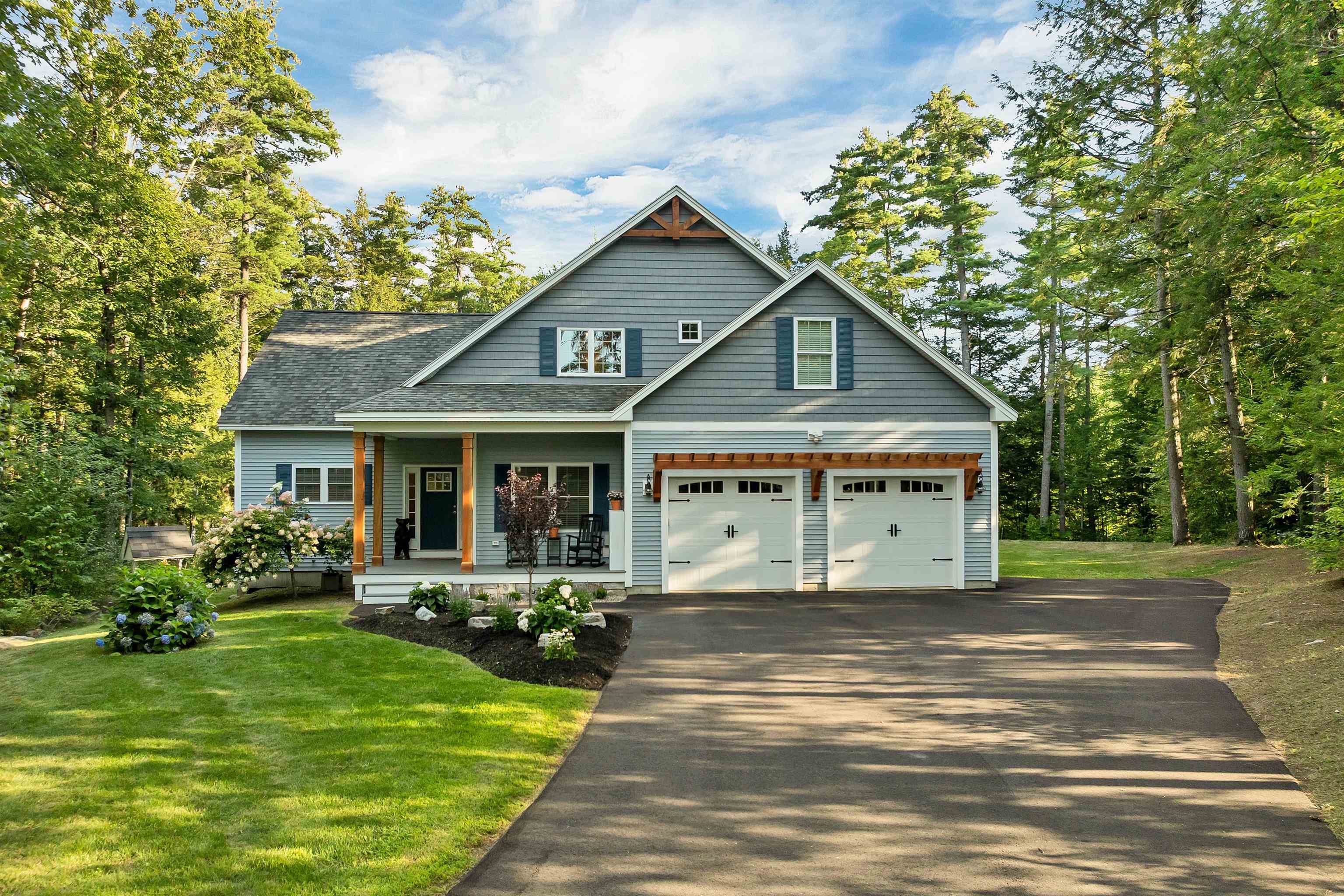 33 Beaverside Drive — photo