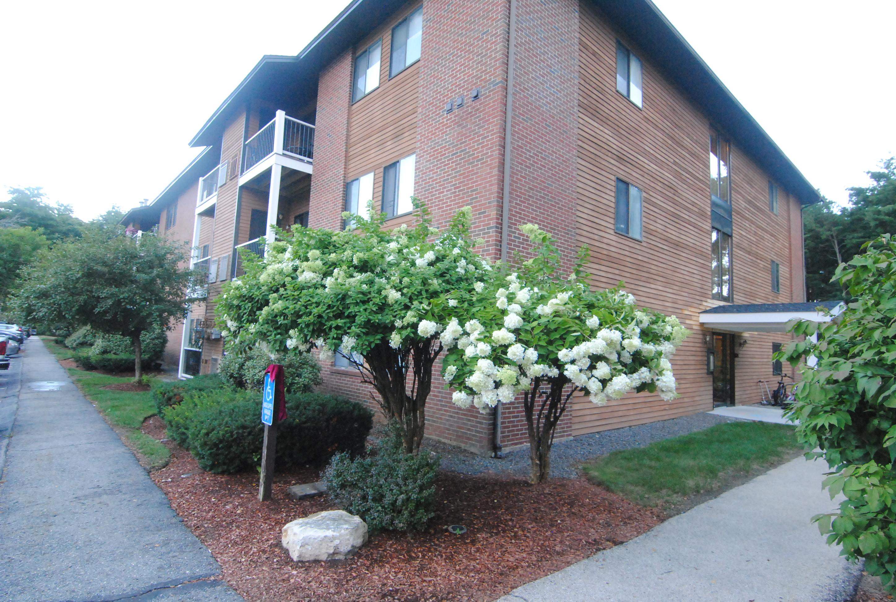 15 Blackstone Drive 1518 — photo