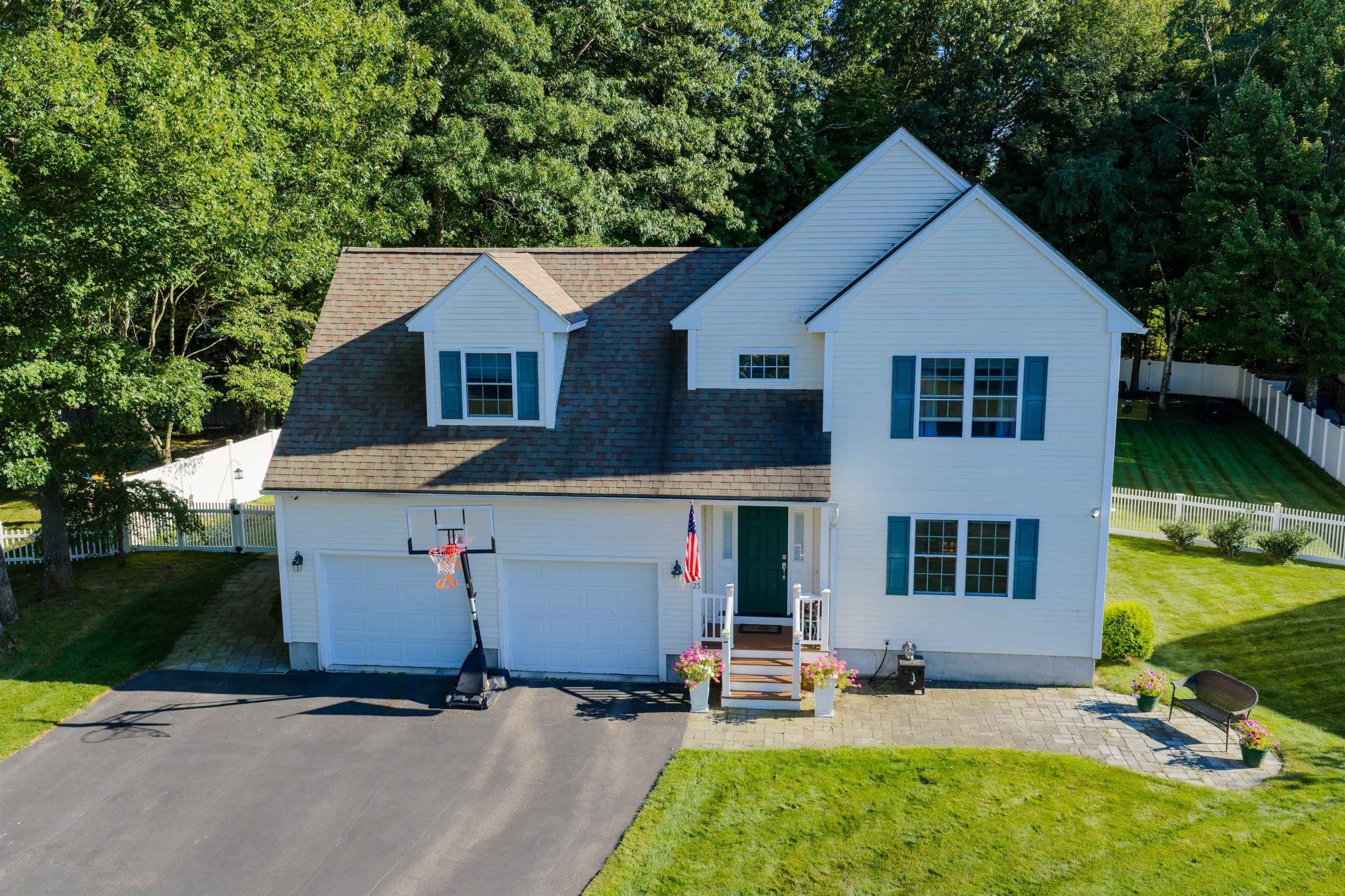 25 Hidden Oaks Drive — photo