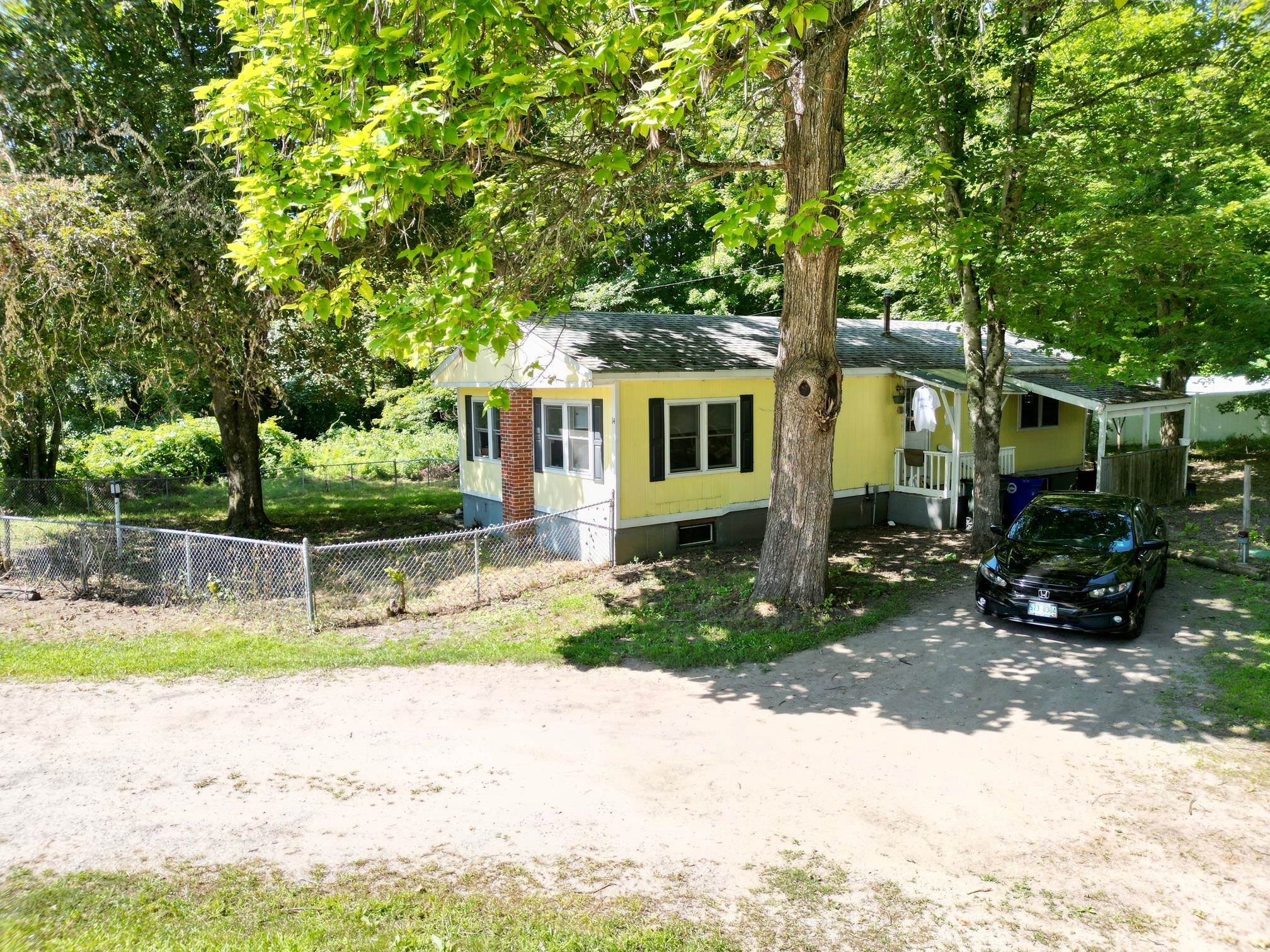 14 Pleasant Street — photo
