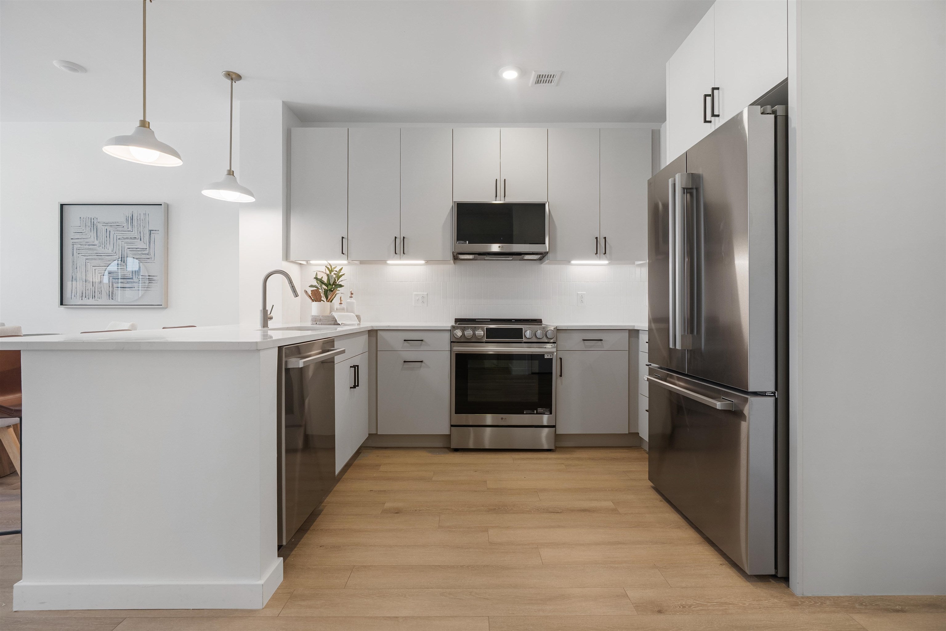 80 Constitution Avenue 406 — photo