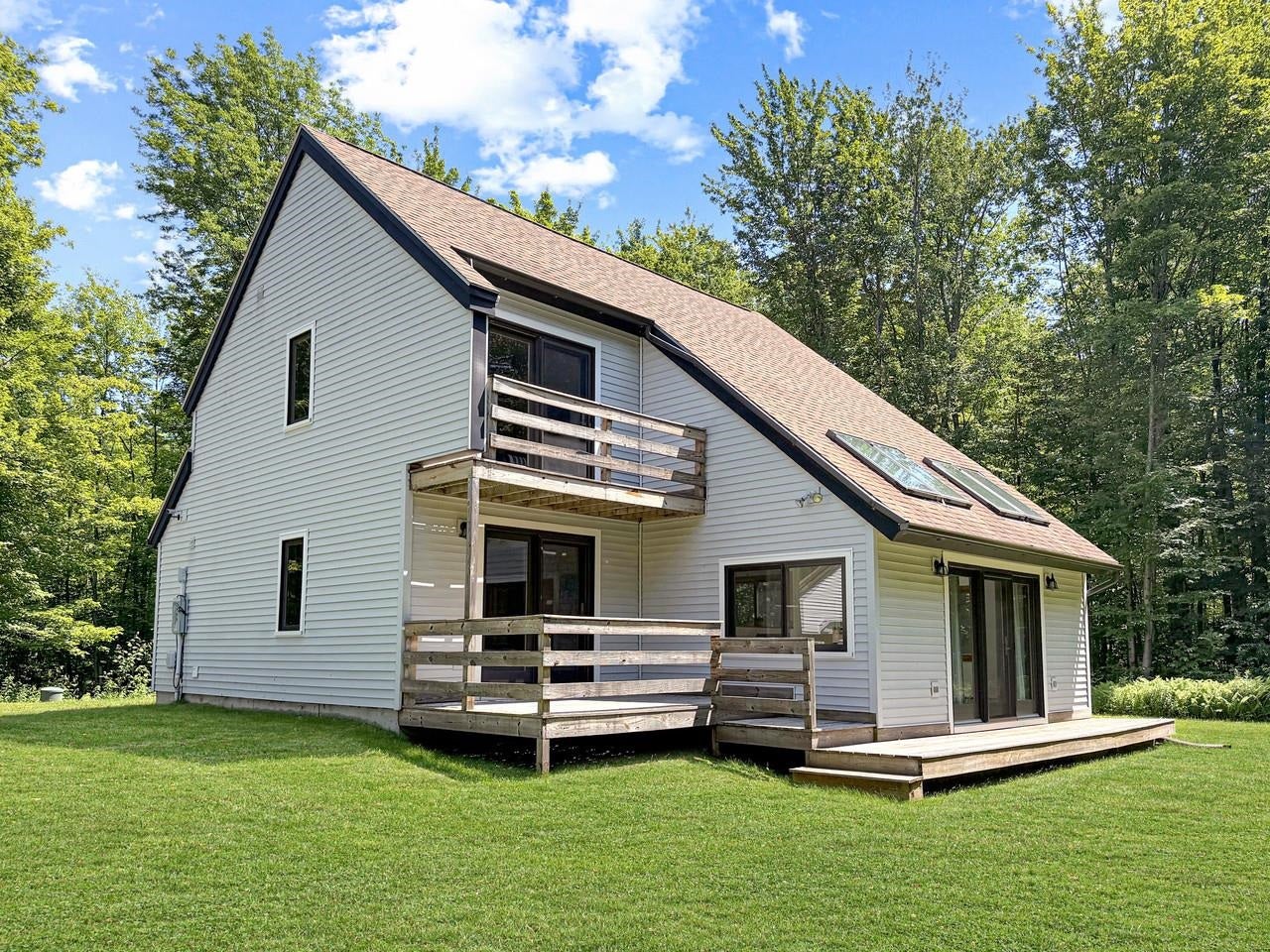 19 Mountain Road — photo