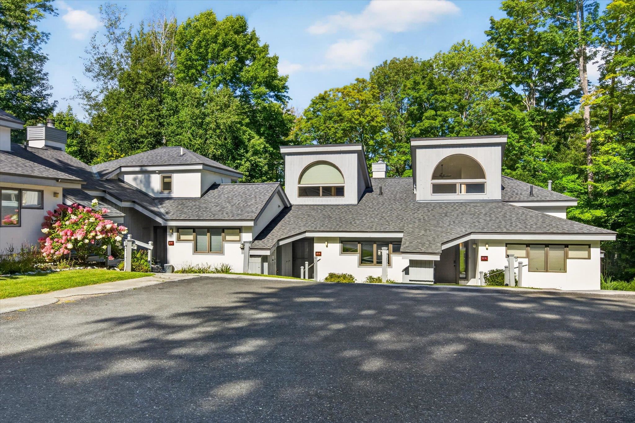 304 Woods Lane C4 — photo