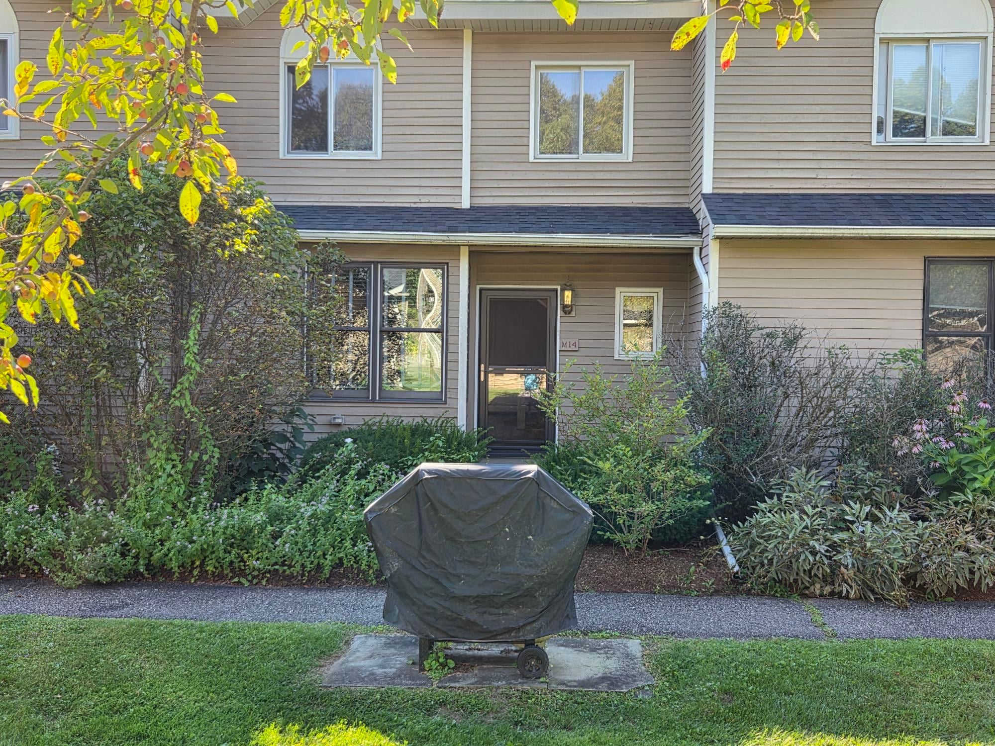 14 Stonehedge Drive M-14 — photo