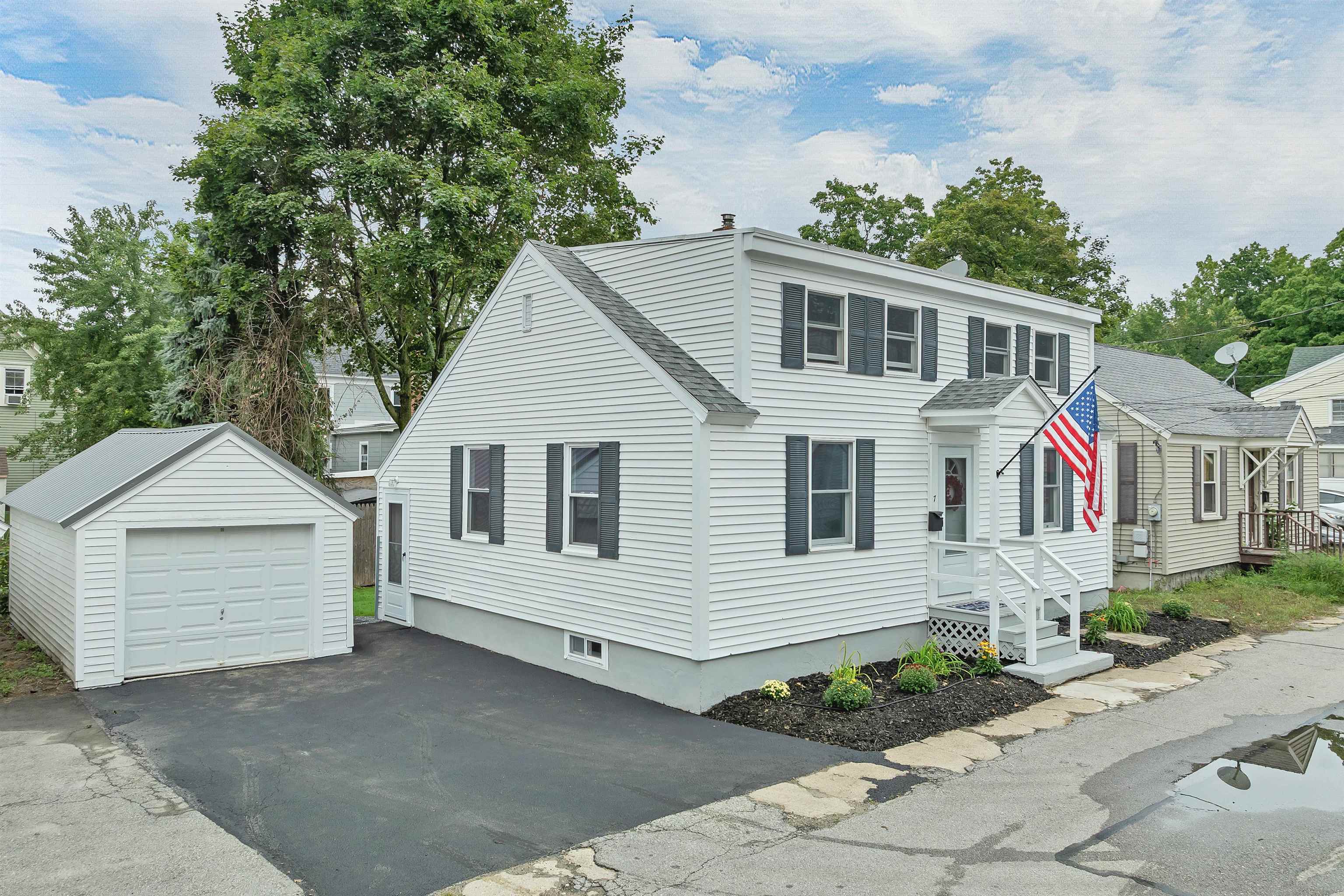 7 Sarah Court, Rochester, NH 03867 — photo 2