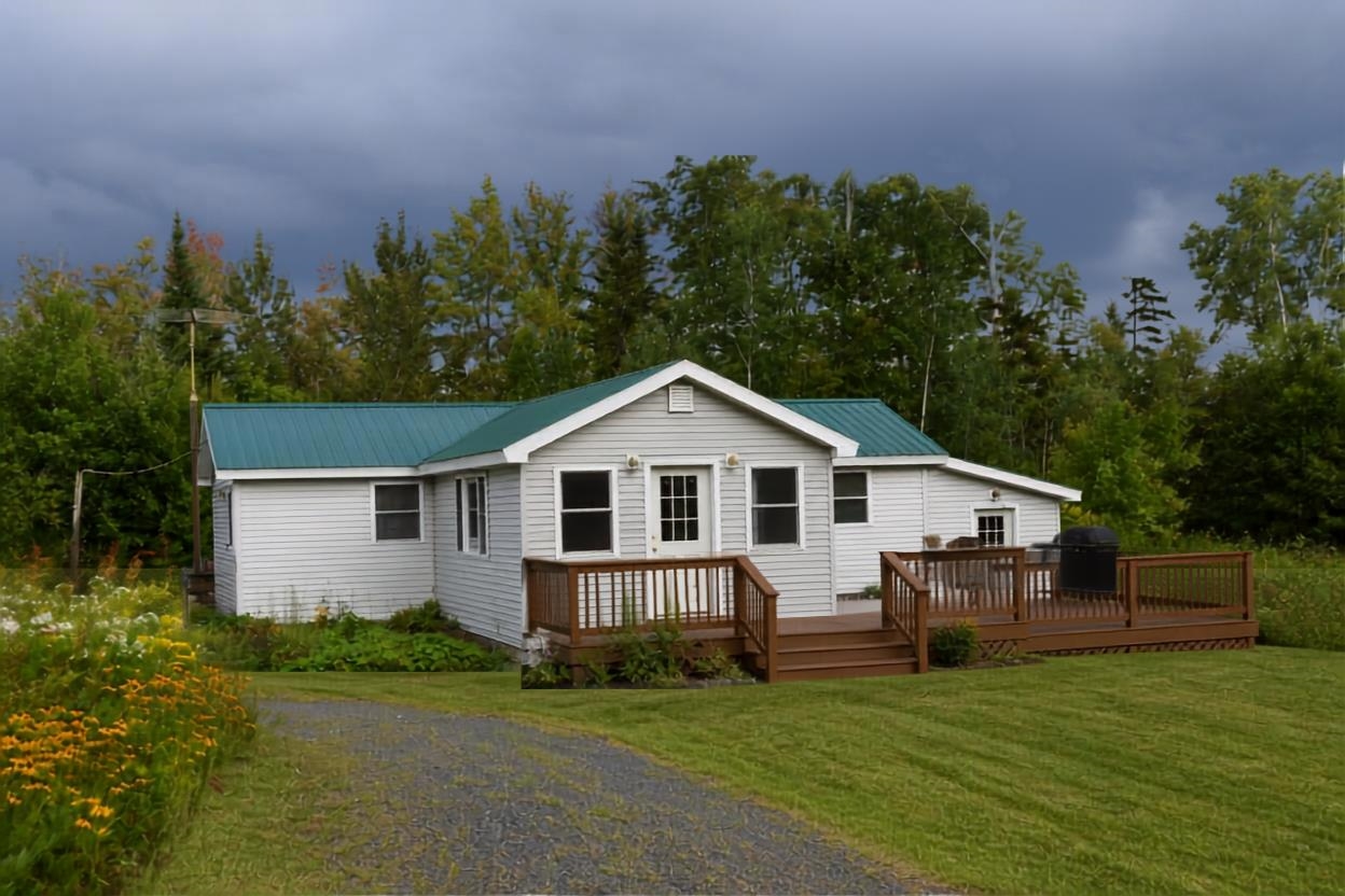 1931 W. Lunenburg Road, Lunenburg, VT 05906 — photo 2