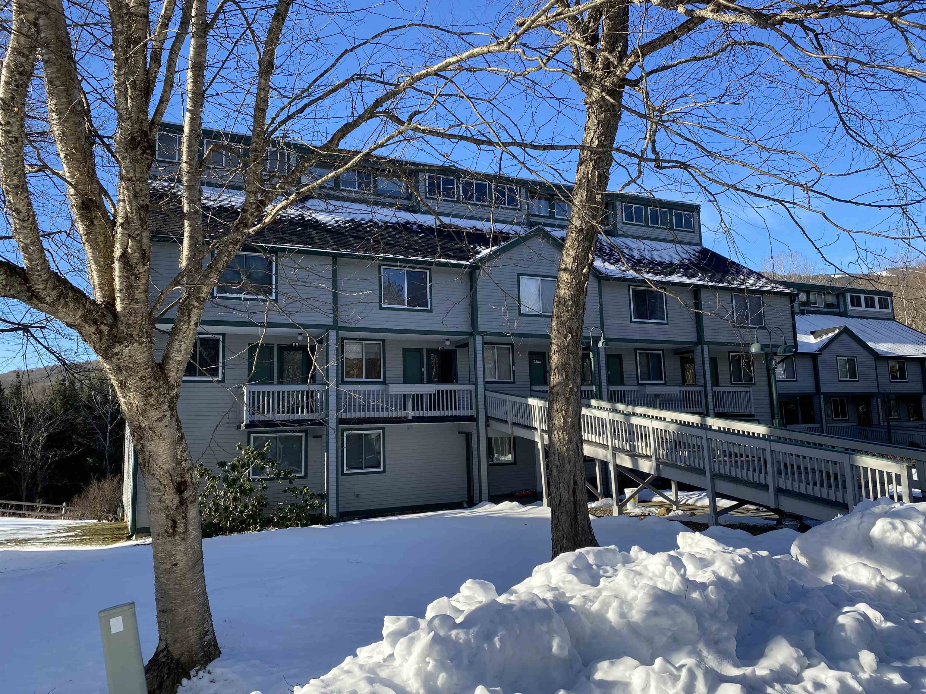 8 Emerson Way — photo