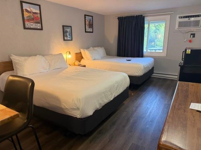 2955 White Mountain Highway 221 (E31) — photo