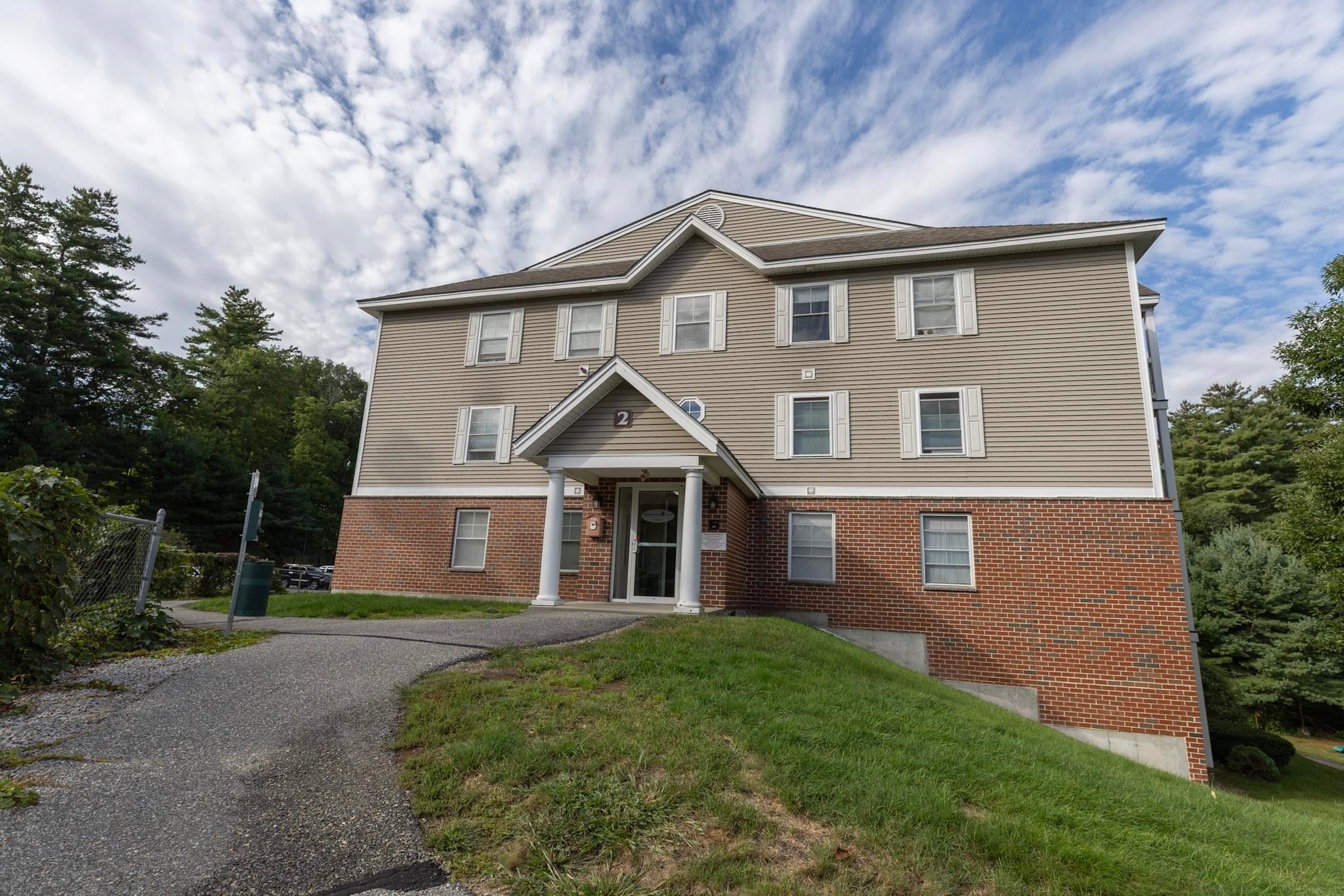 59 Ponemah Hill Road 2-203 — photo