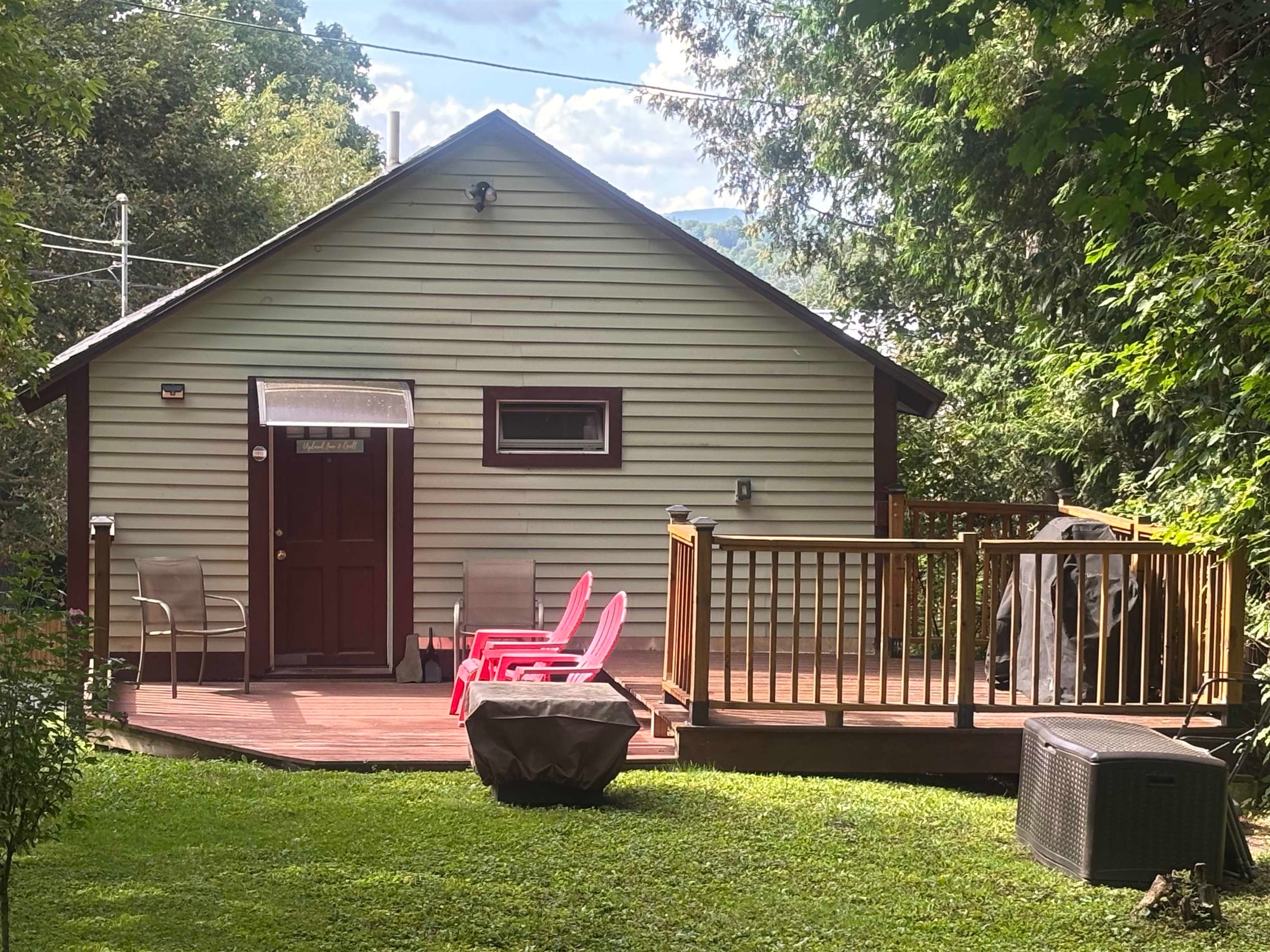 4 Upland Avenue — photo