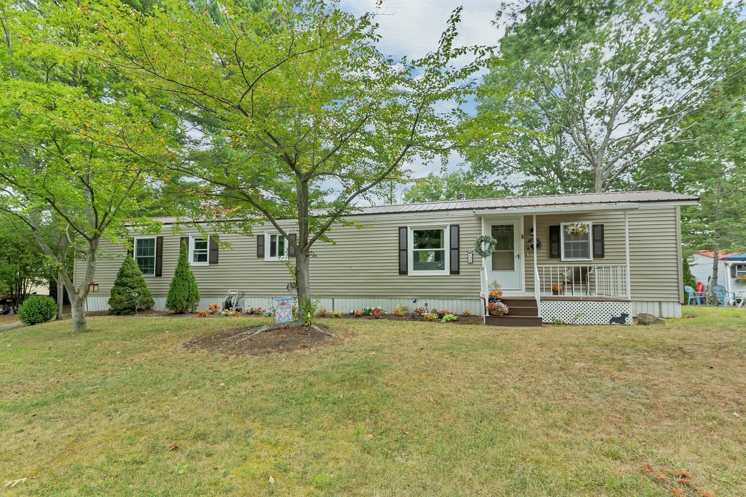 5 North Dewberry Lane — photo