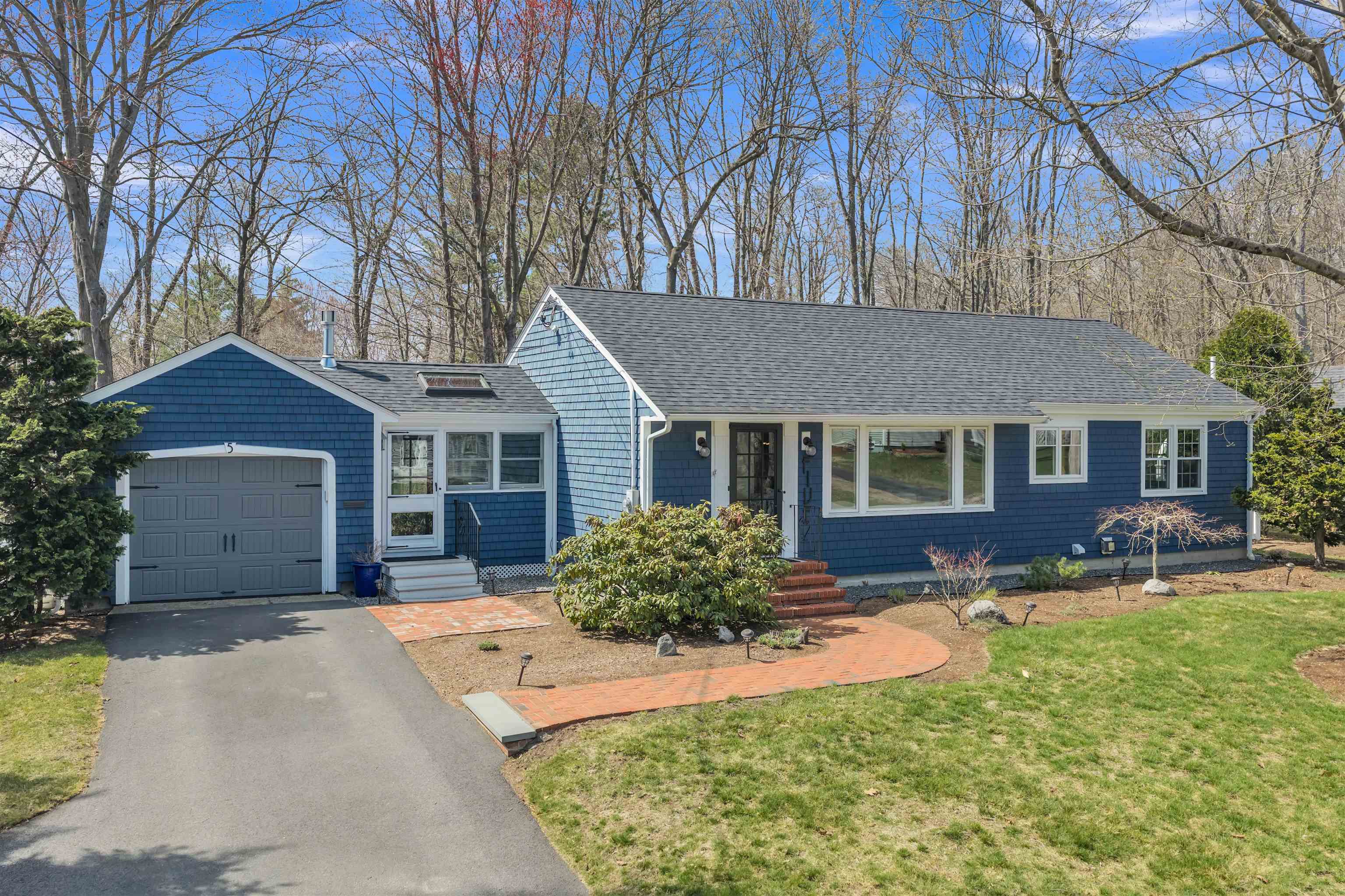 5 Meadow Lane — photo