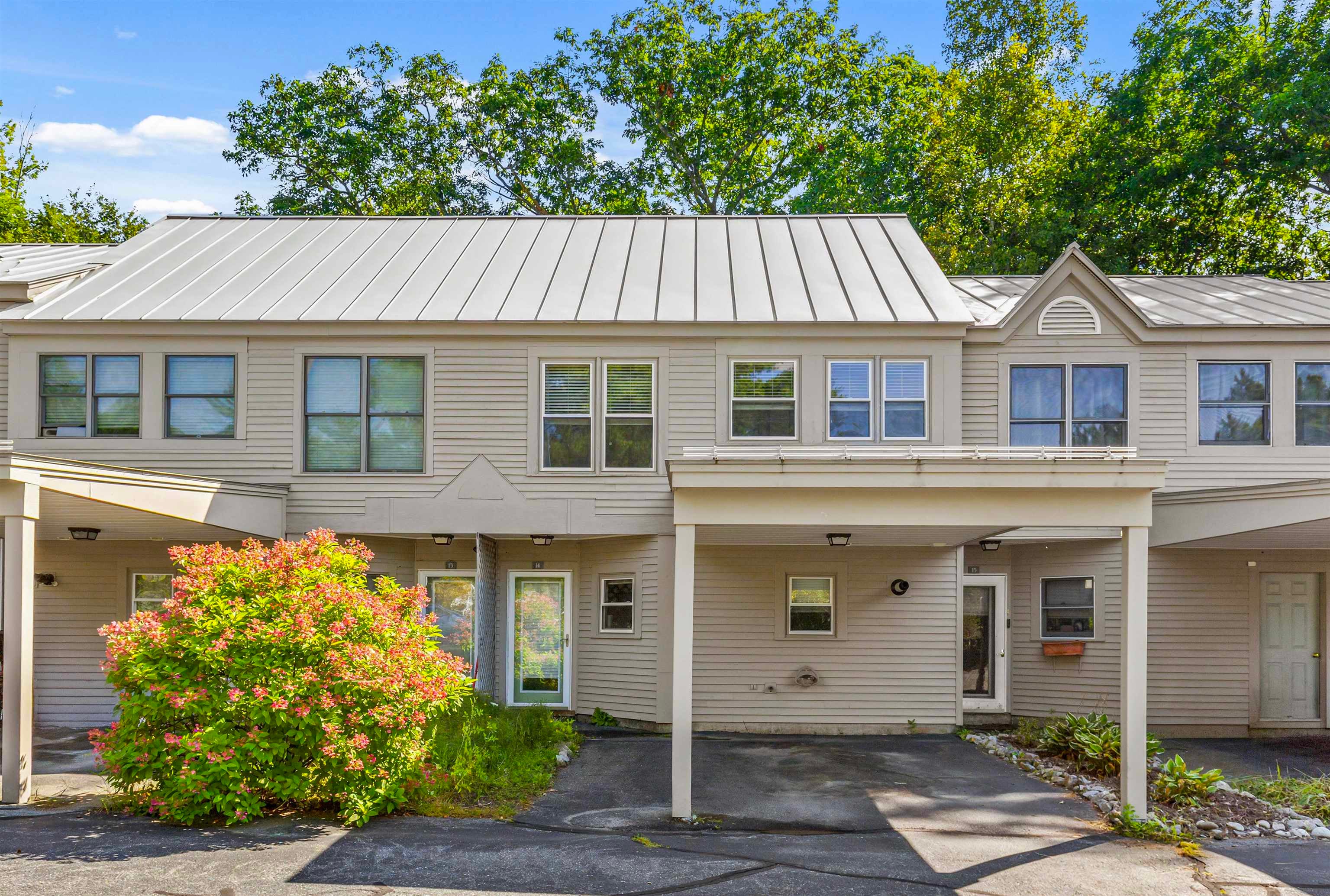 40 Wolf Road Unit 14 — photo