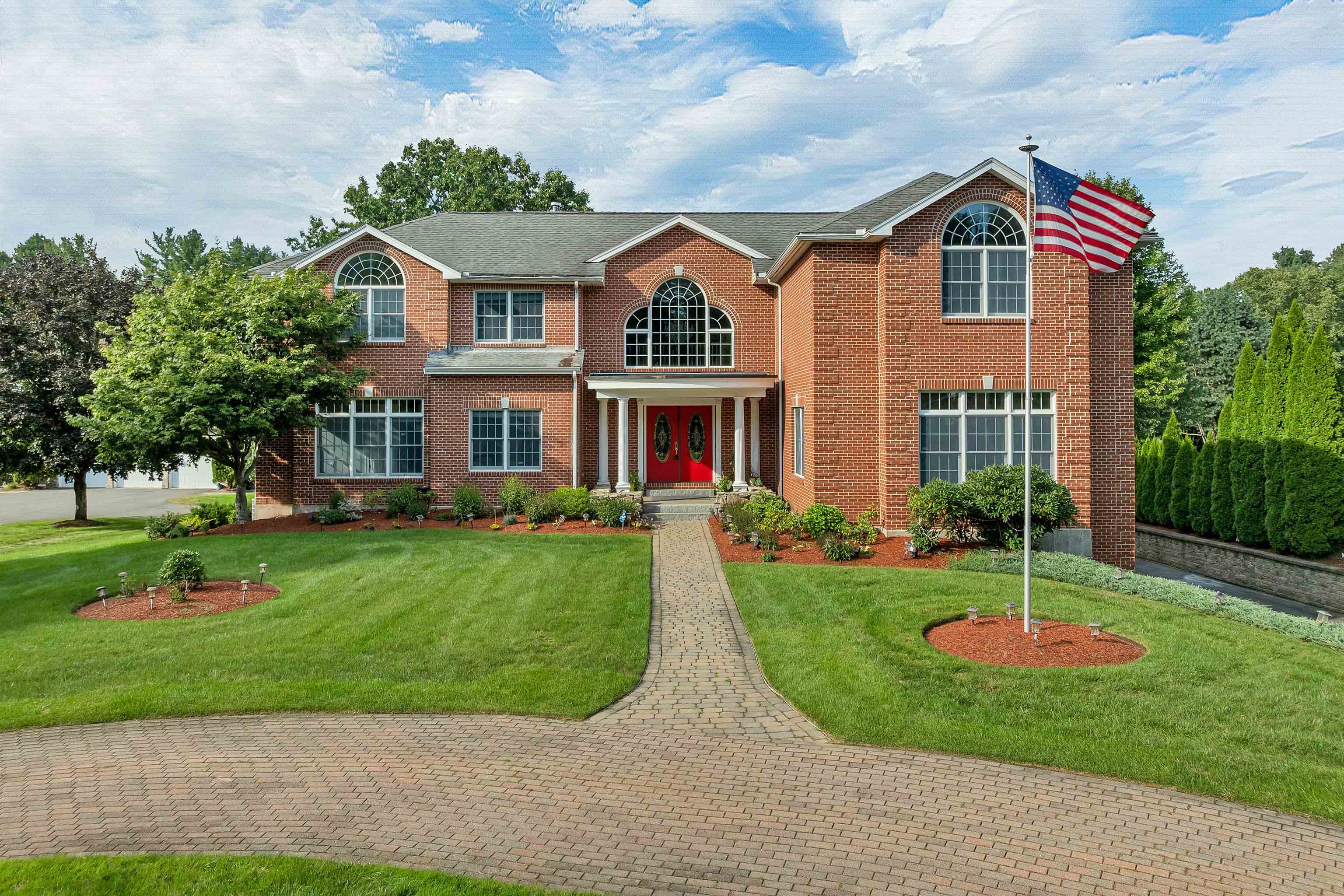 5 Crestwood Lane — photo