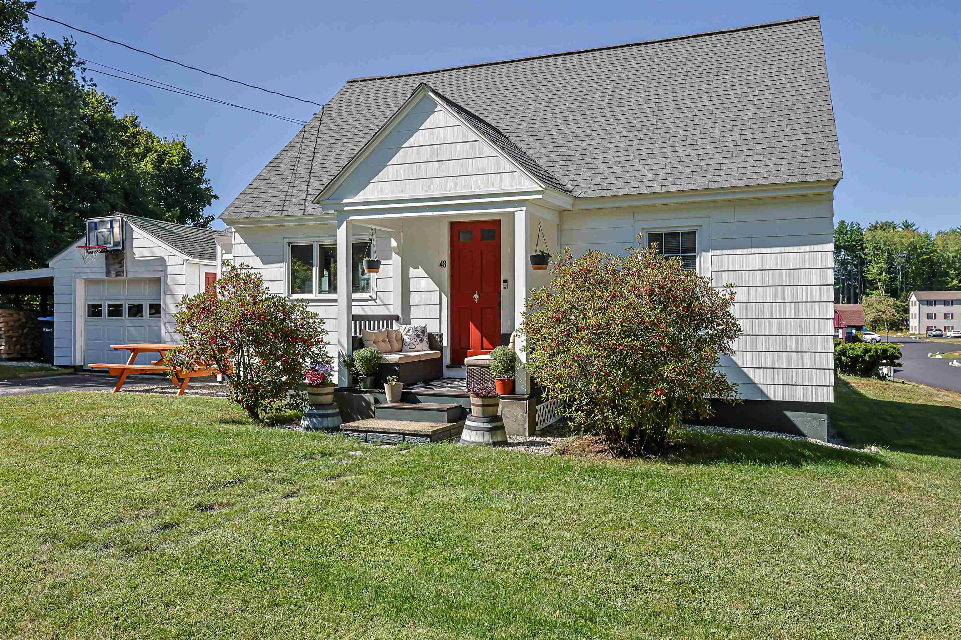 48 Lilac Street — photo