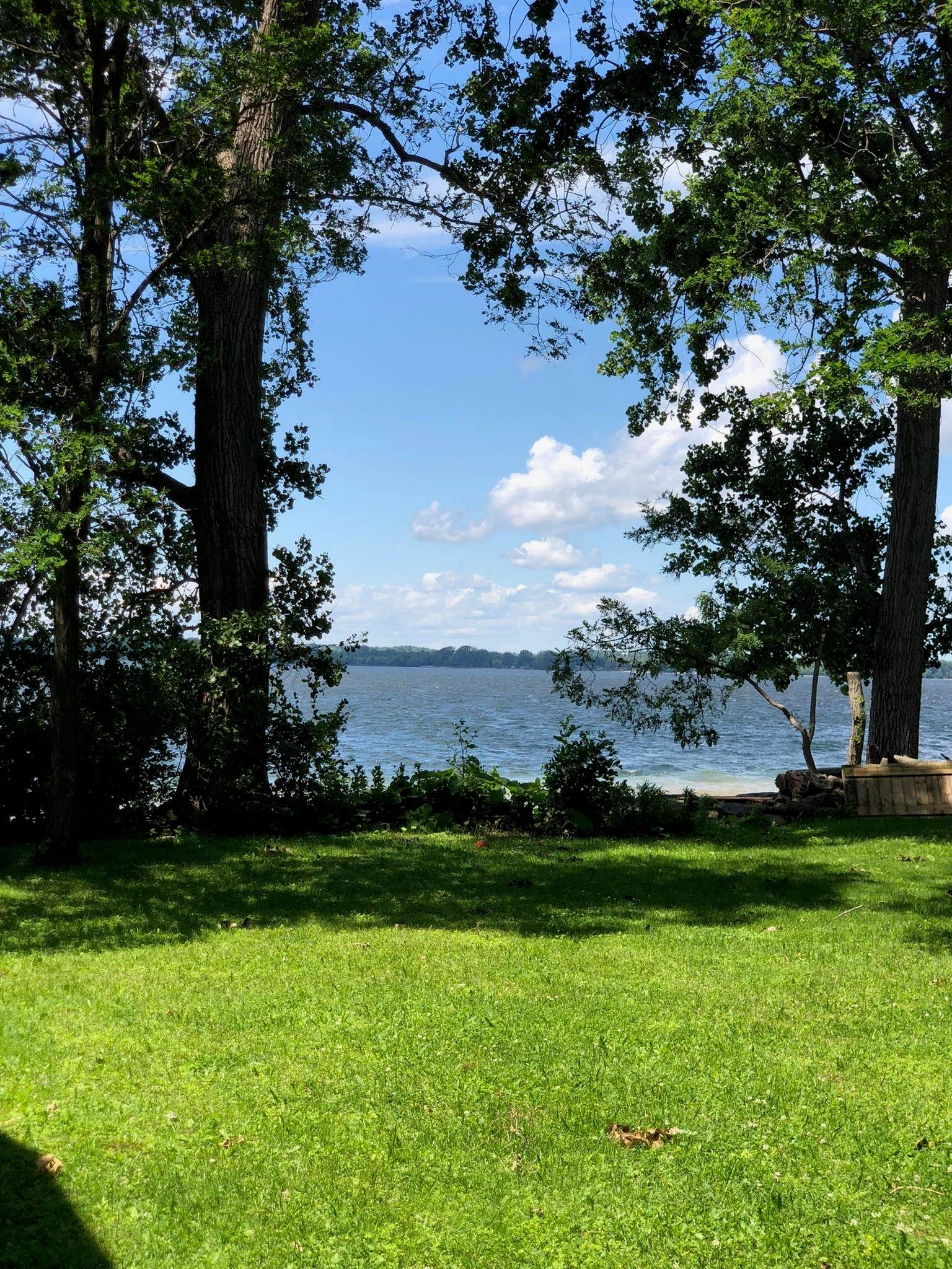 456 Lakewood Drive — photo
