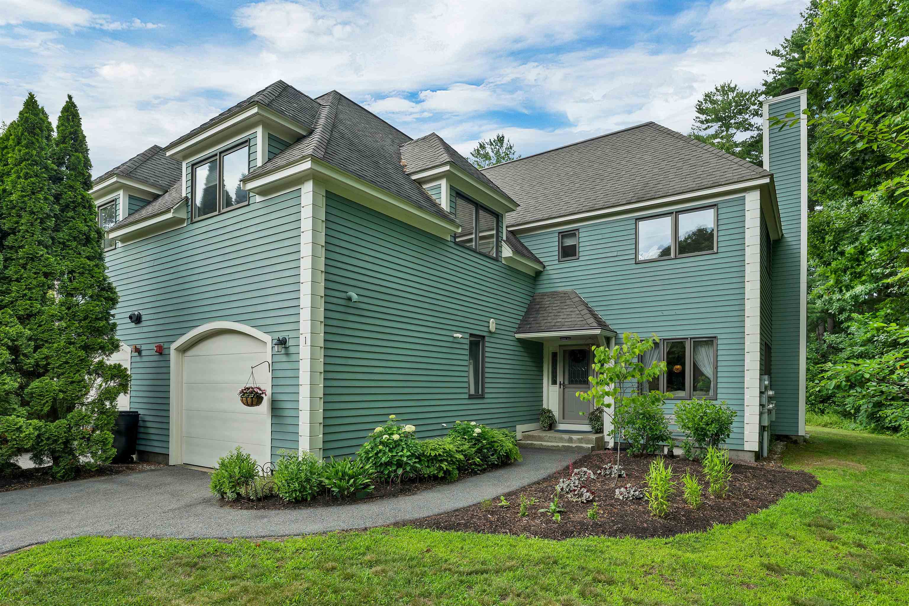 1 Clearwater Drive — photo