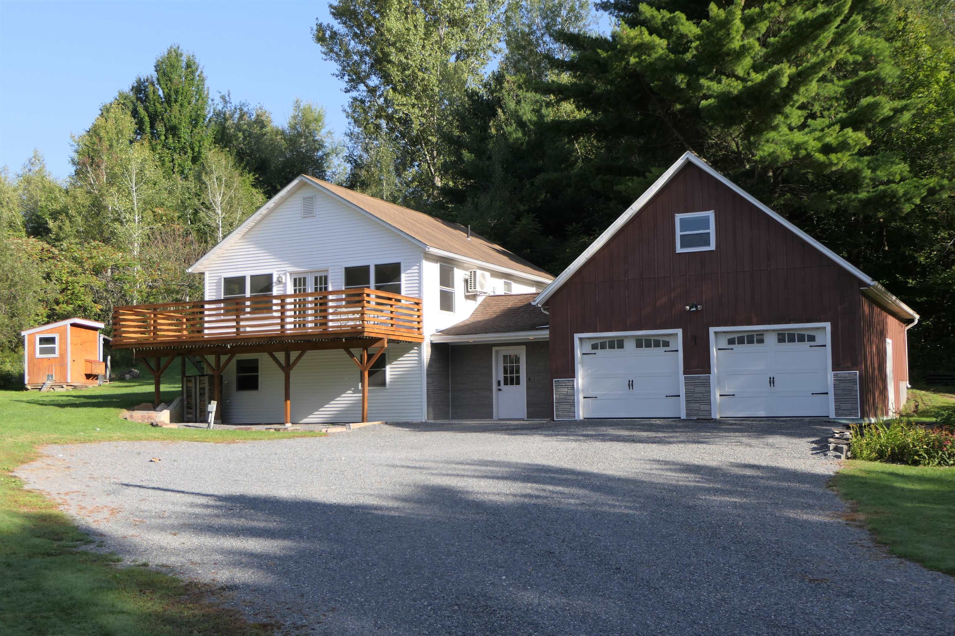 1527 Vt Rte 105 — photo