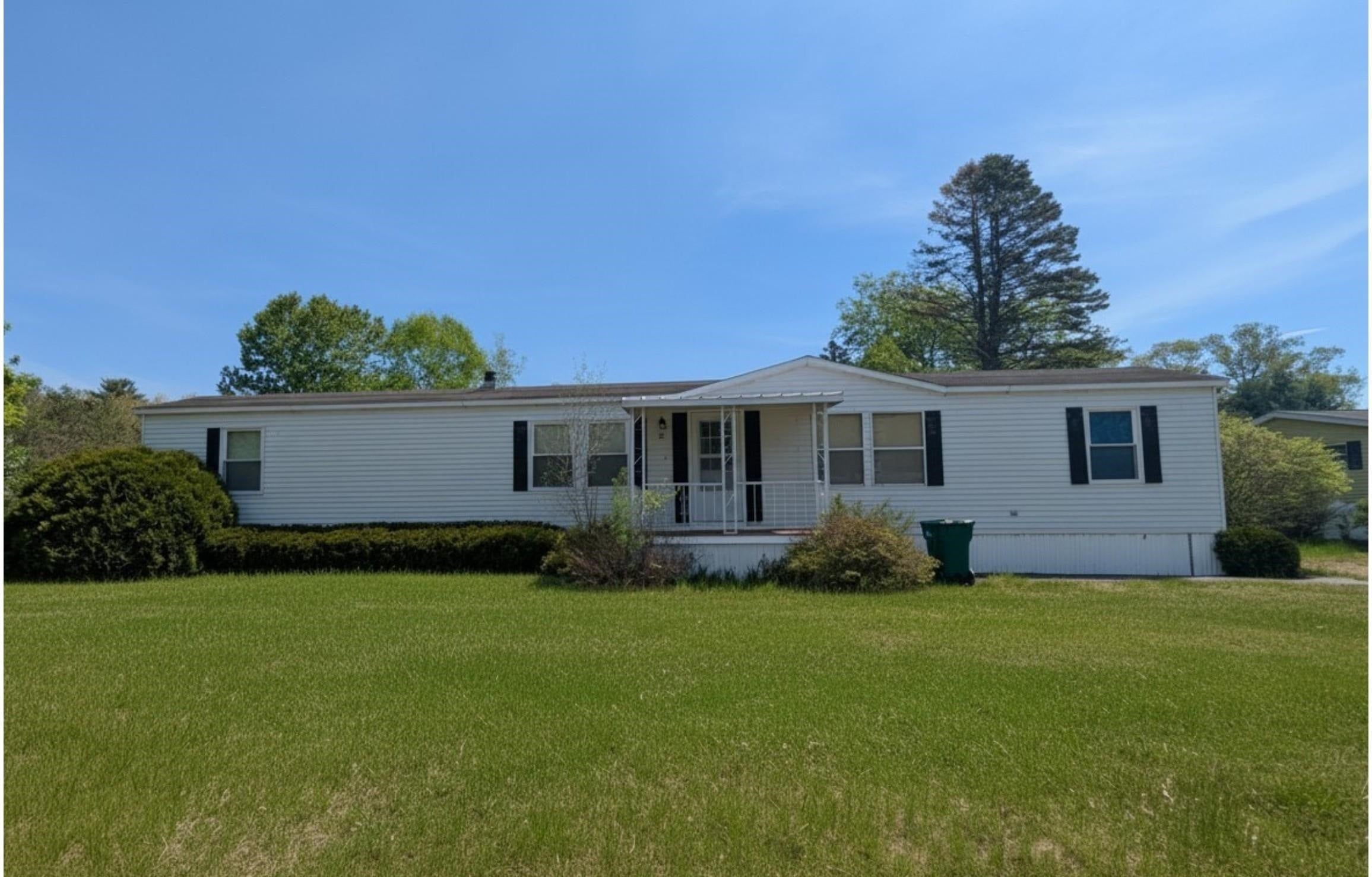 32 Skyline Drive — photo