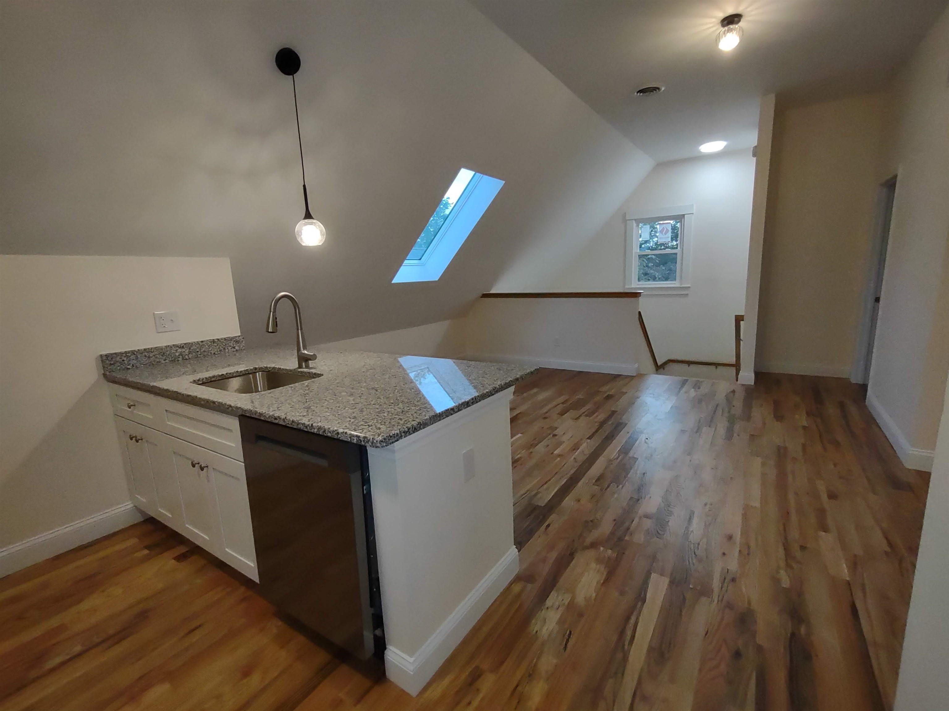 394 Union Avenue Unit 4 — photo