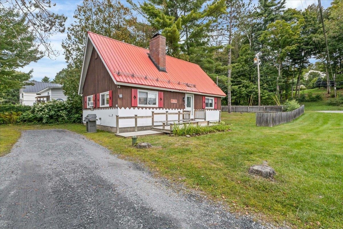14 Strom Farm Lane — photo
