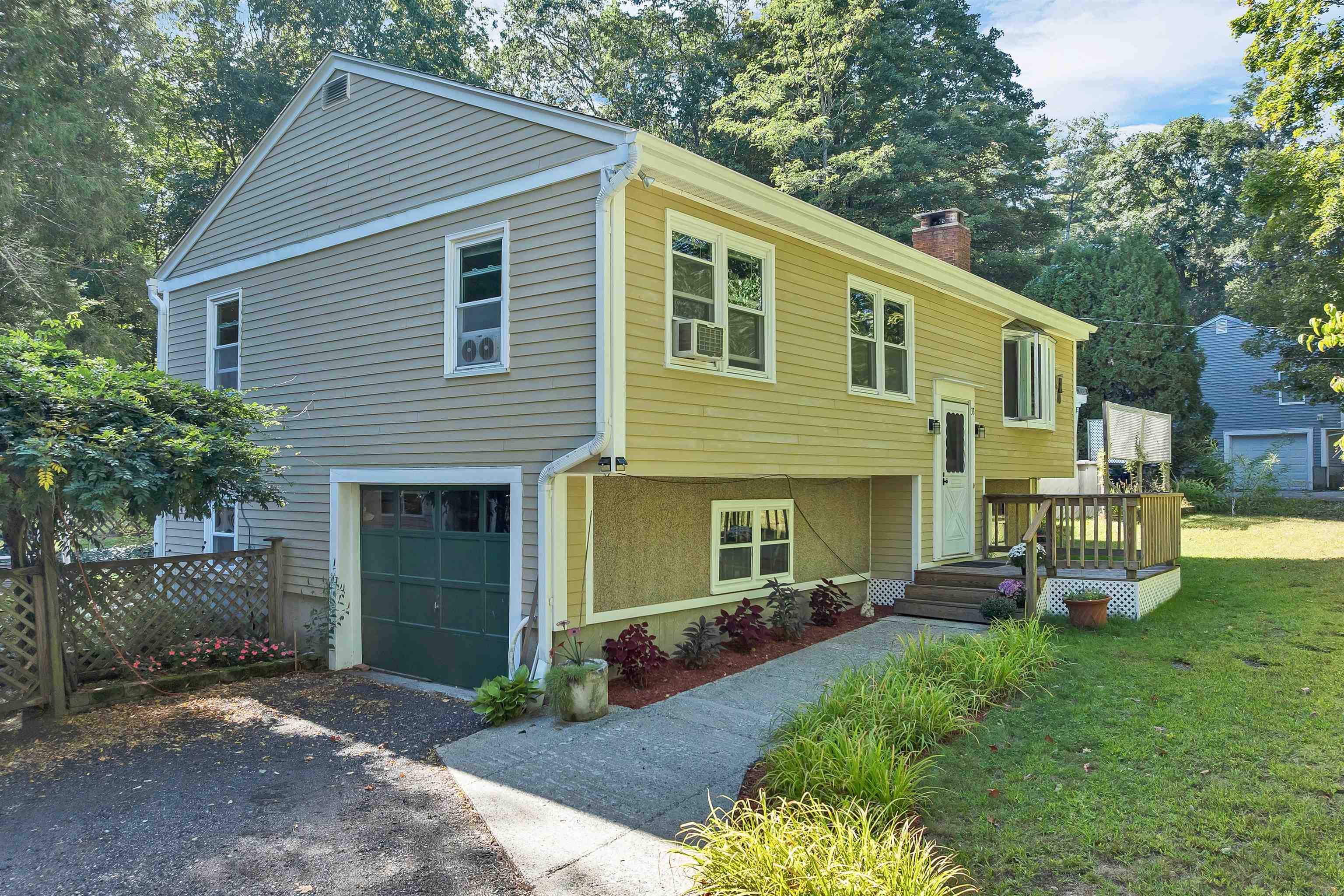 33 Gale Village Road — photo