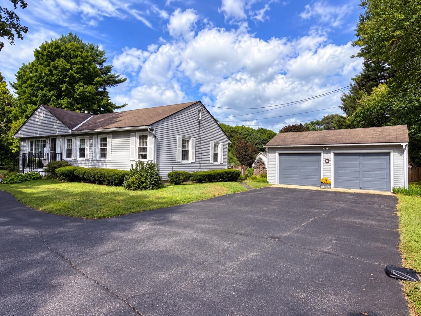 52 Allen Court — photo