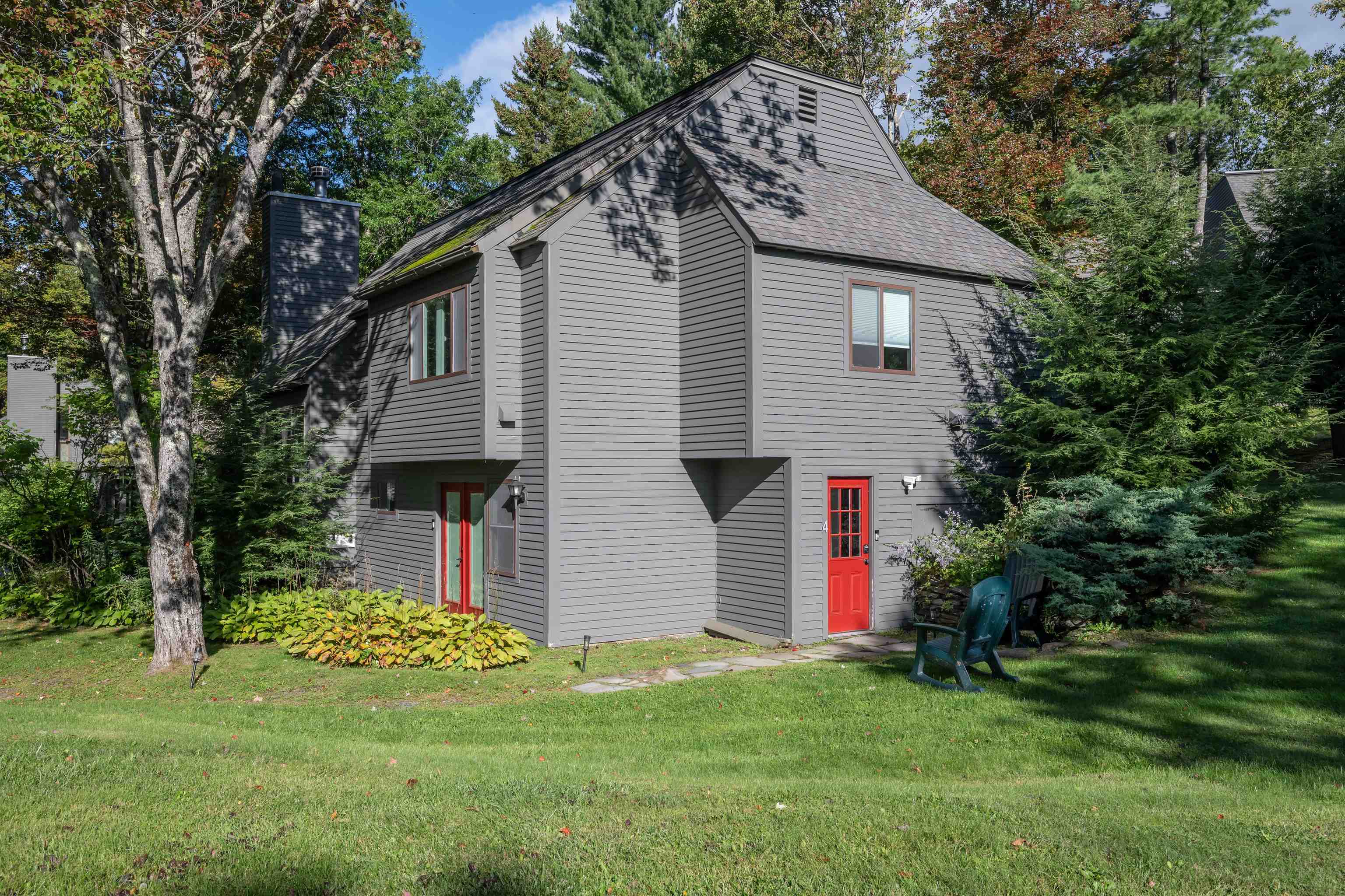 451 Williams Lane 4 — photo