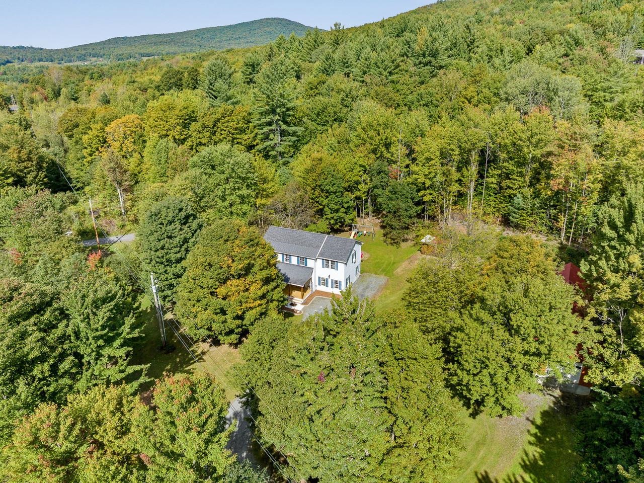 1419 Cambridge Road — photo