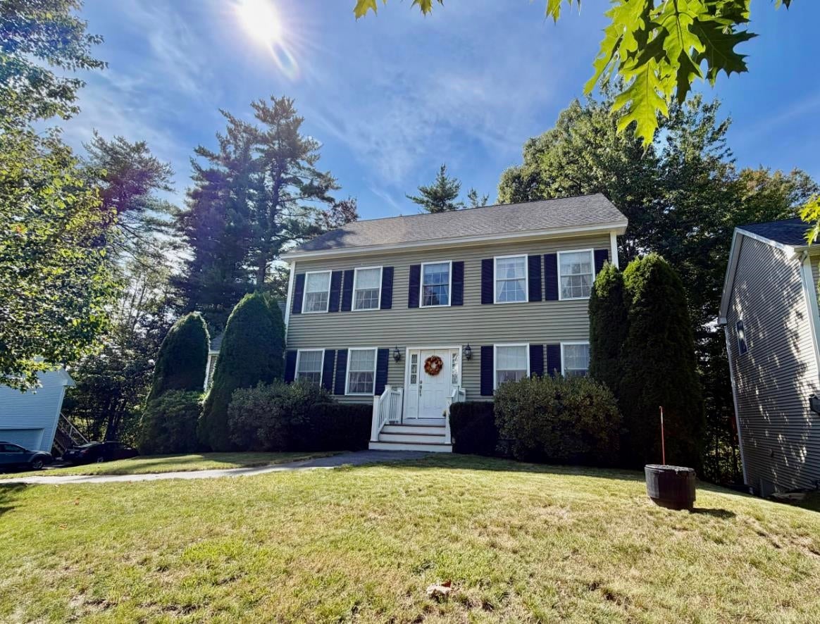 11 Hawthorne Circle — photo