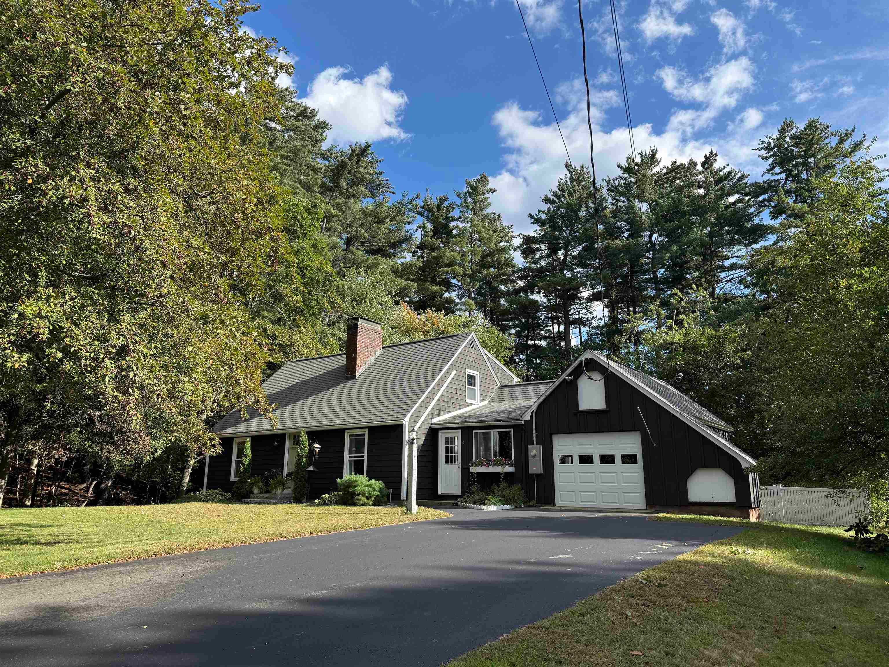 4 Corwin Drive — photo