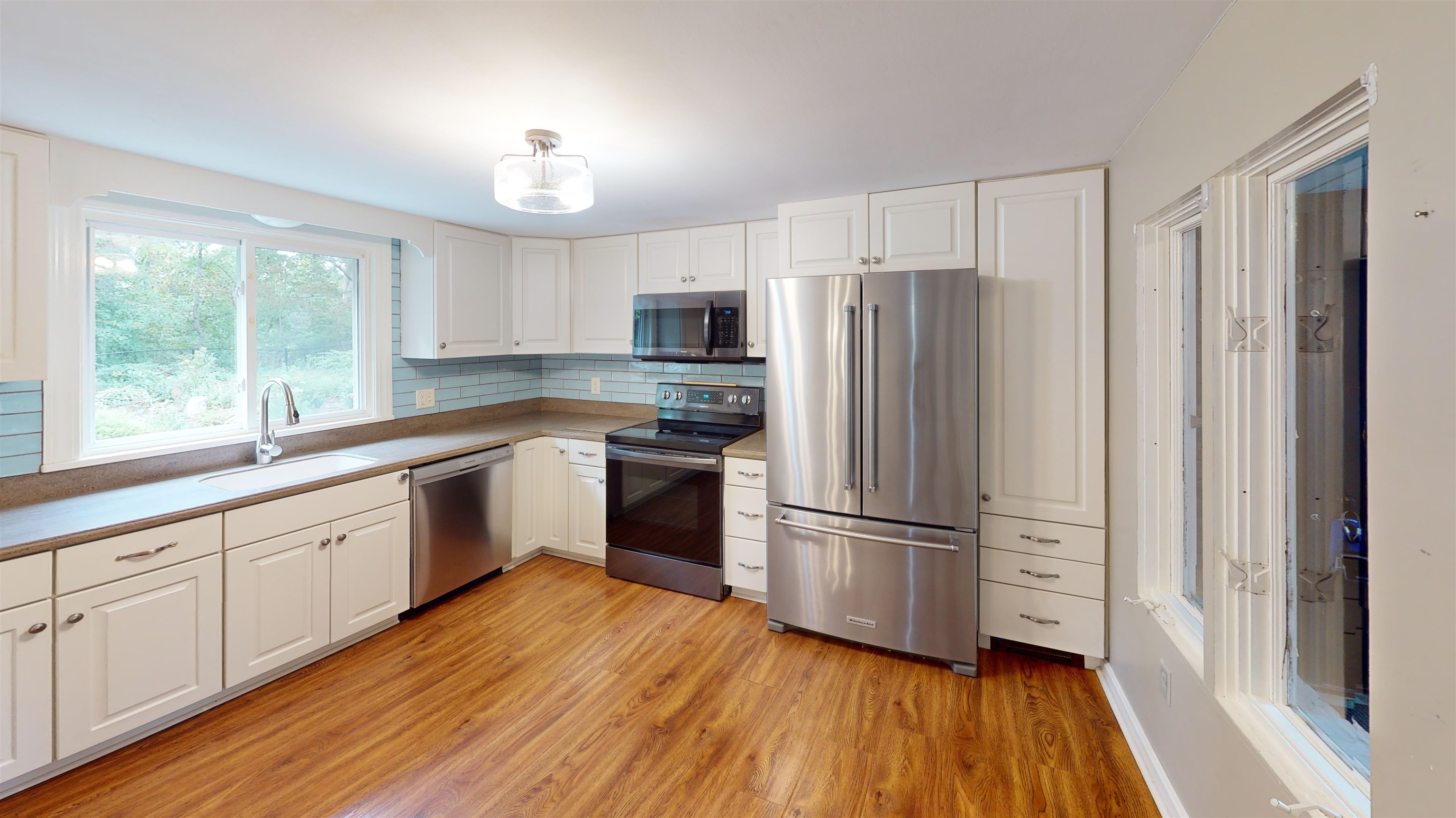 4 Corwin Drive, Derry, NH 03038 — photo 2