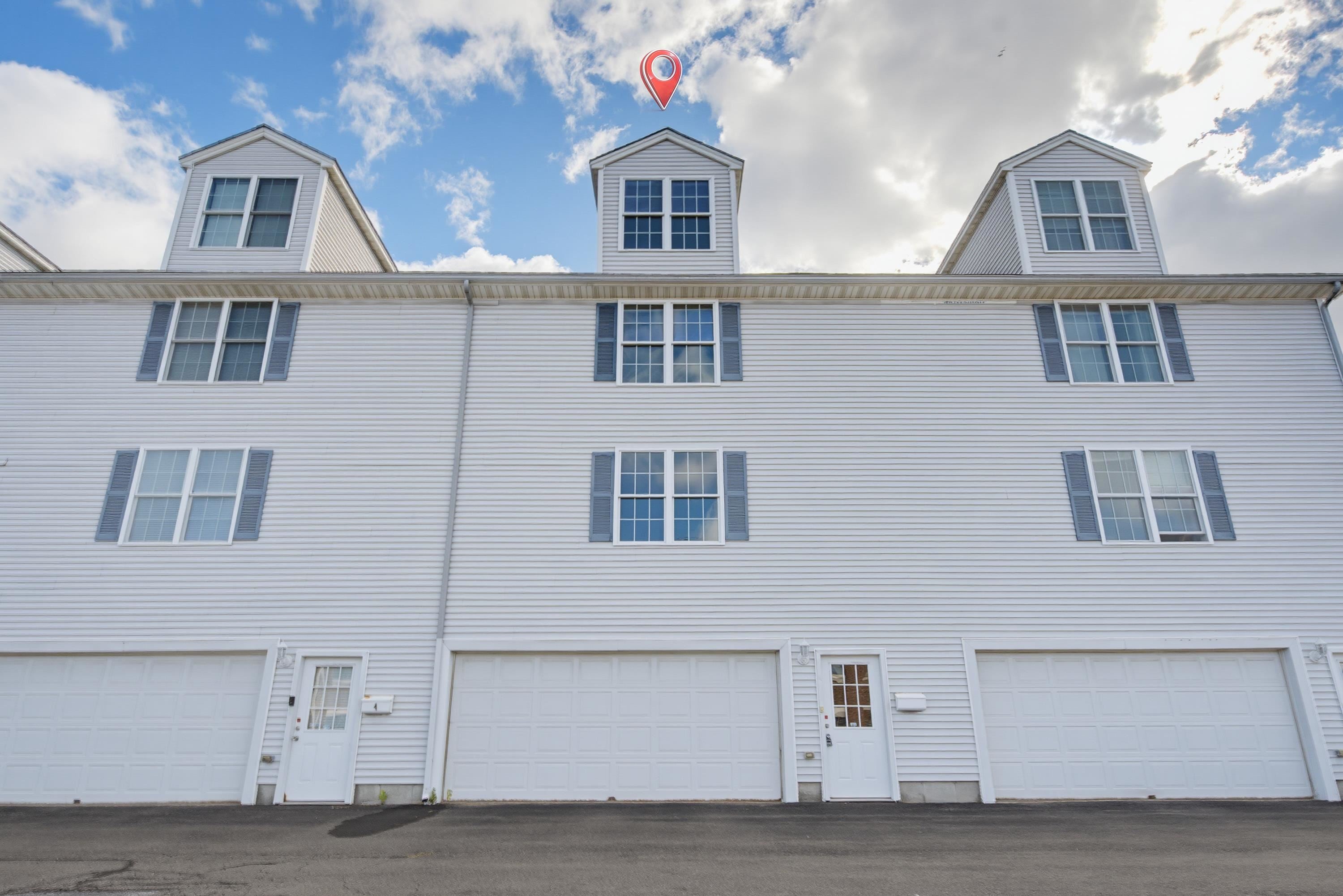 101 Maple Street 5 — photo