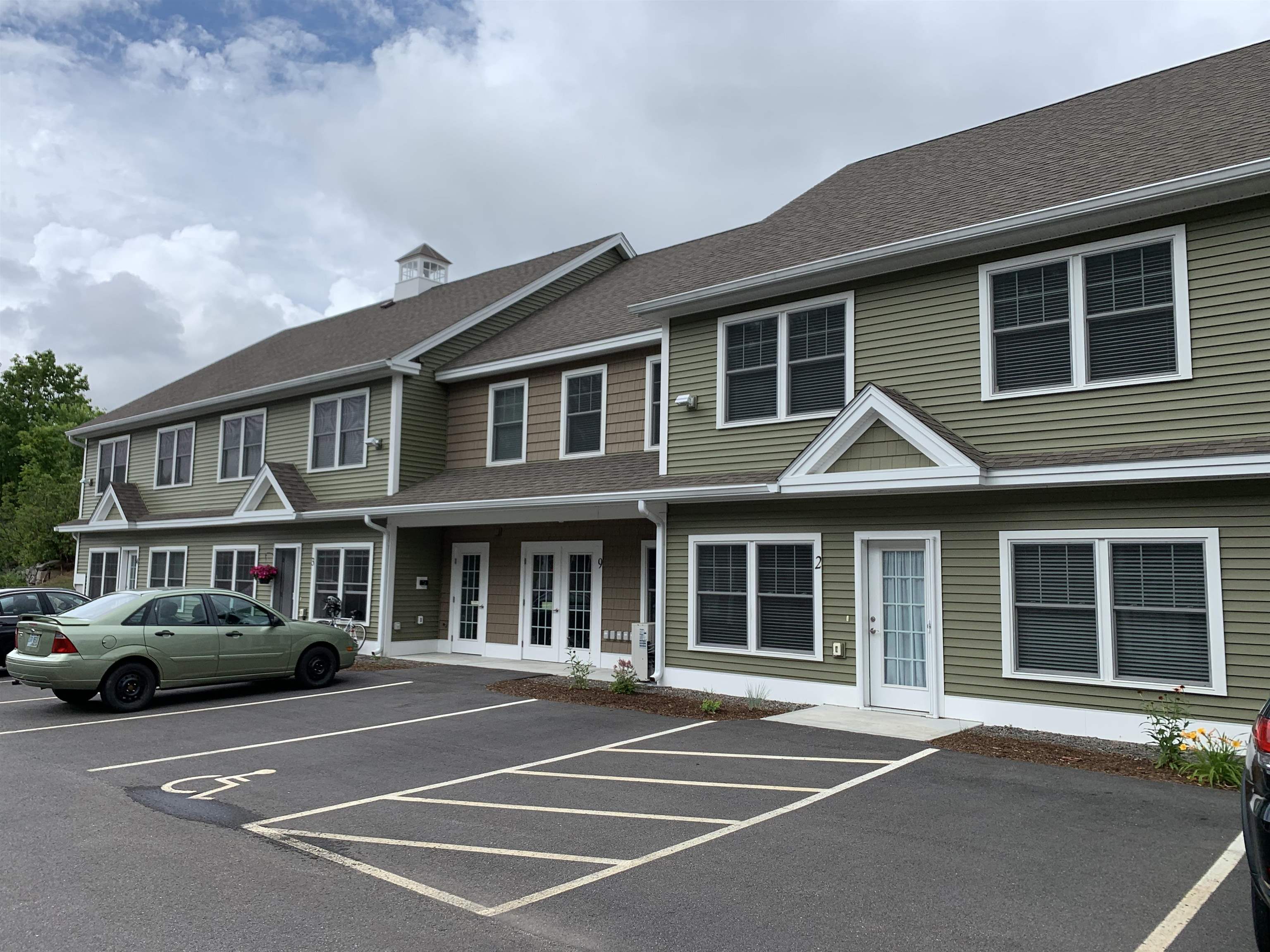 3 Abby Lane — photo