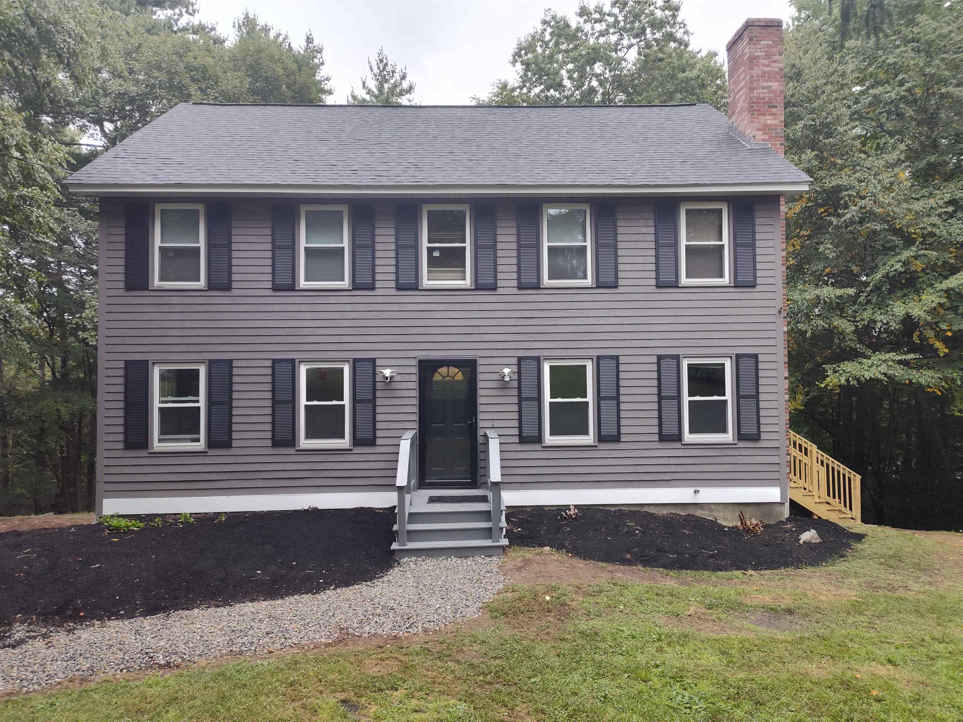 27 Hampshire Drive — photo