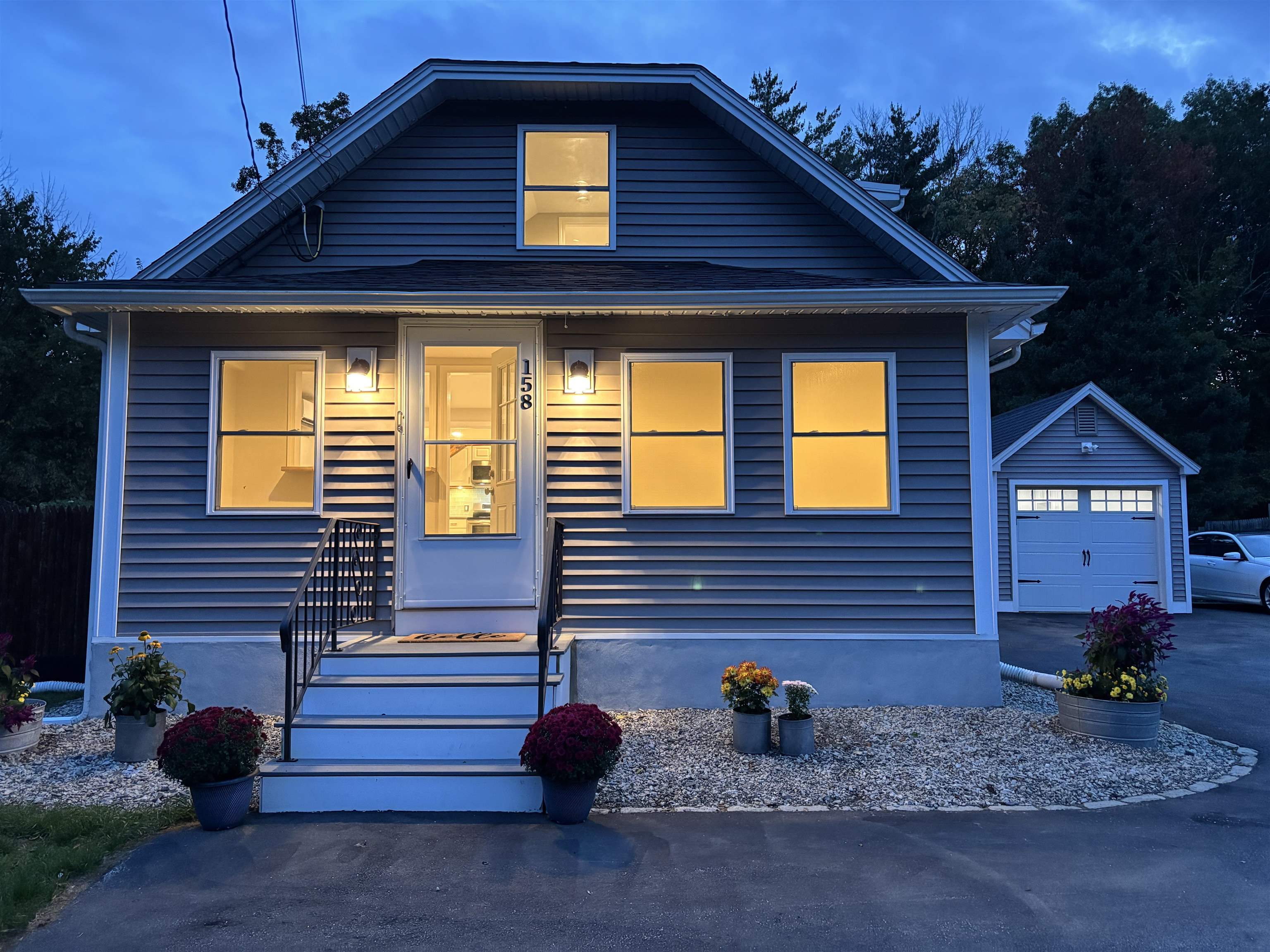 158 E Main Street — photo