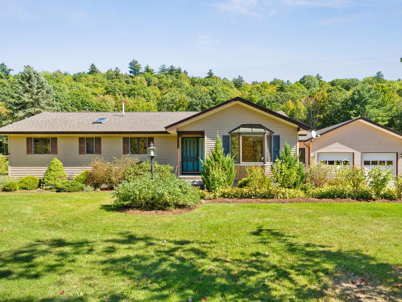 31 Mountain Meadow — photo