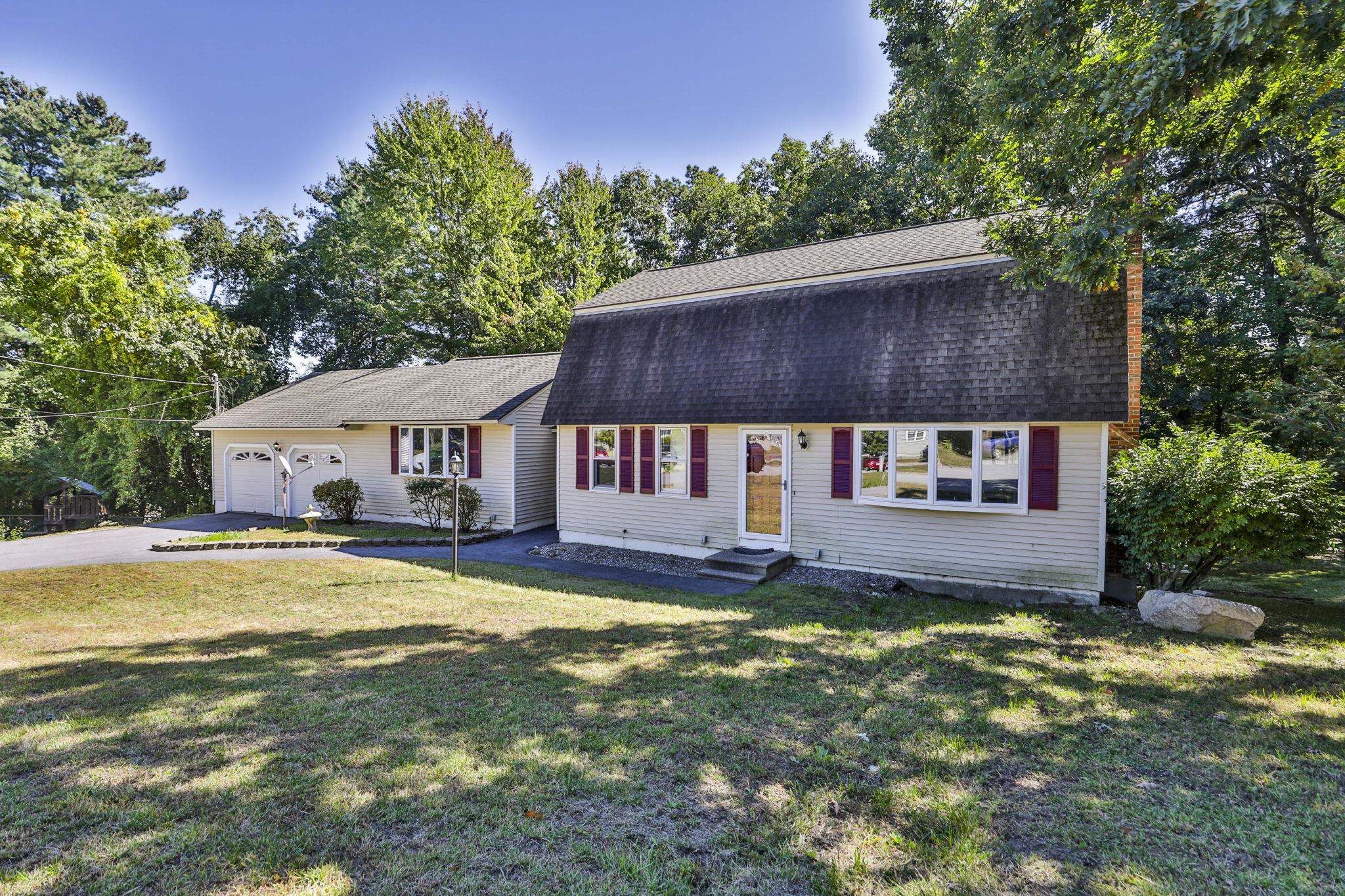 16 Blueberry Lane — photo