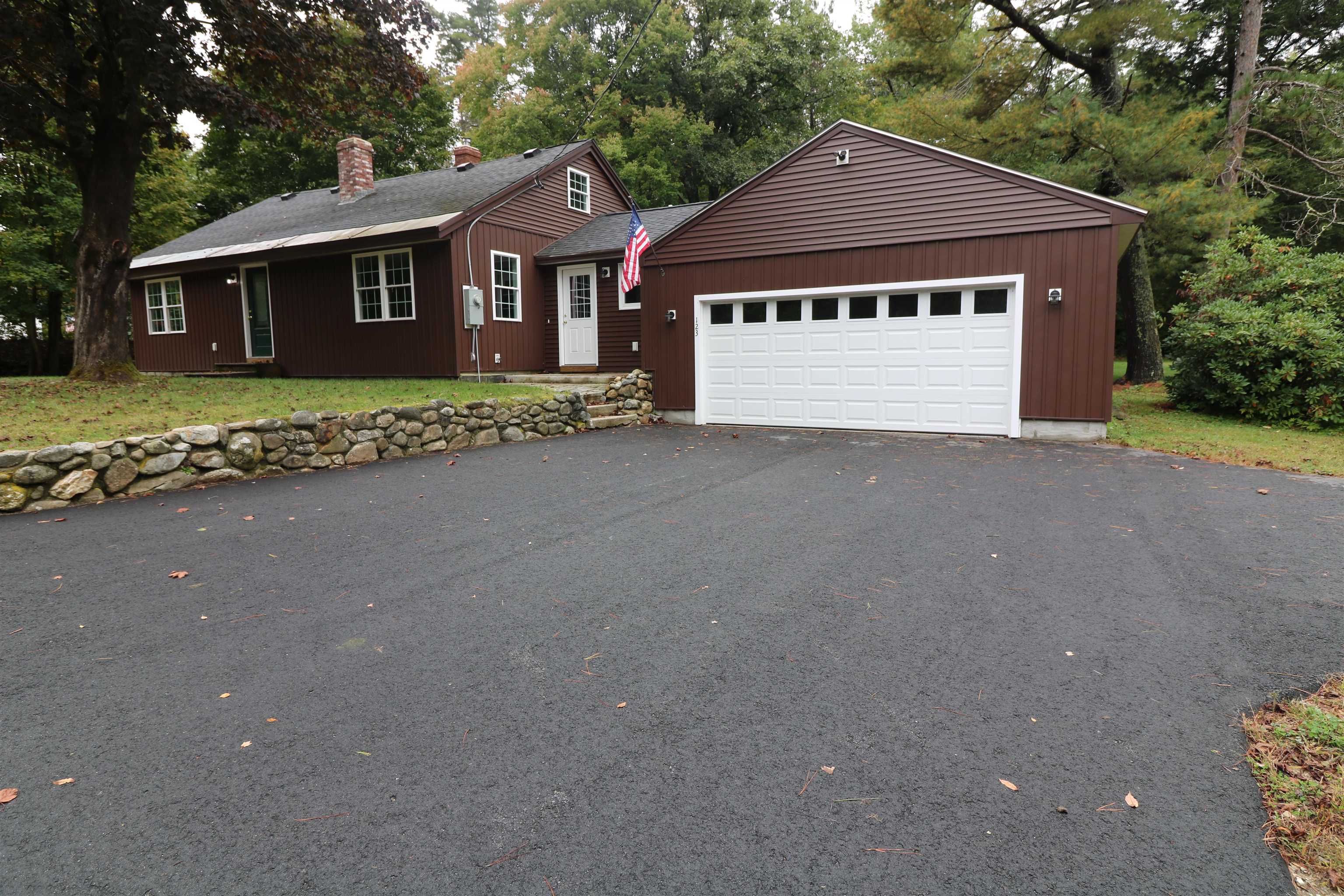 123 Nutting Road — photo