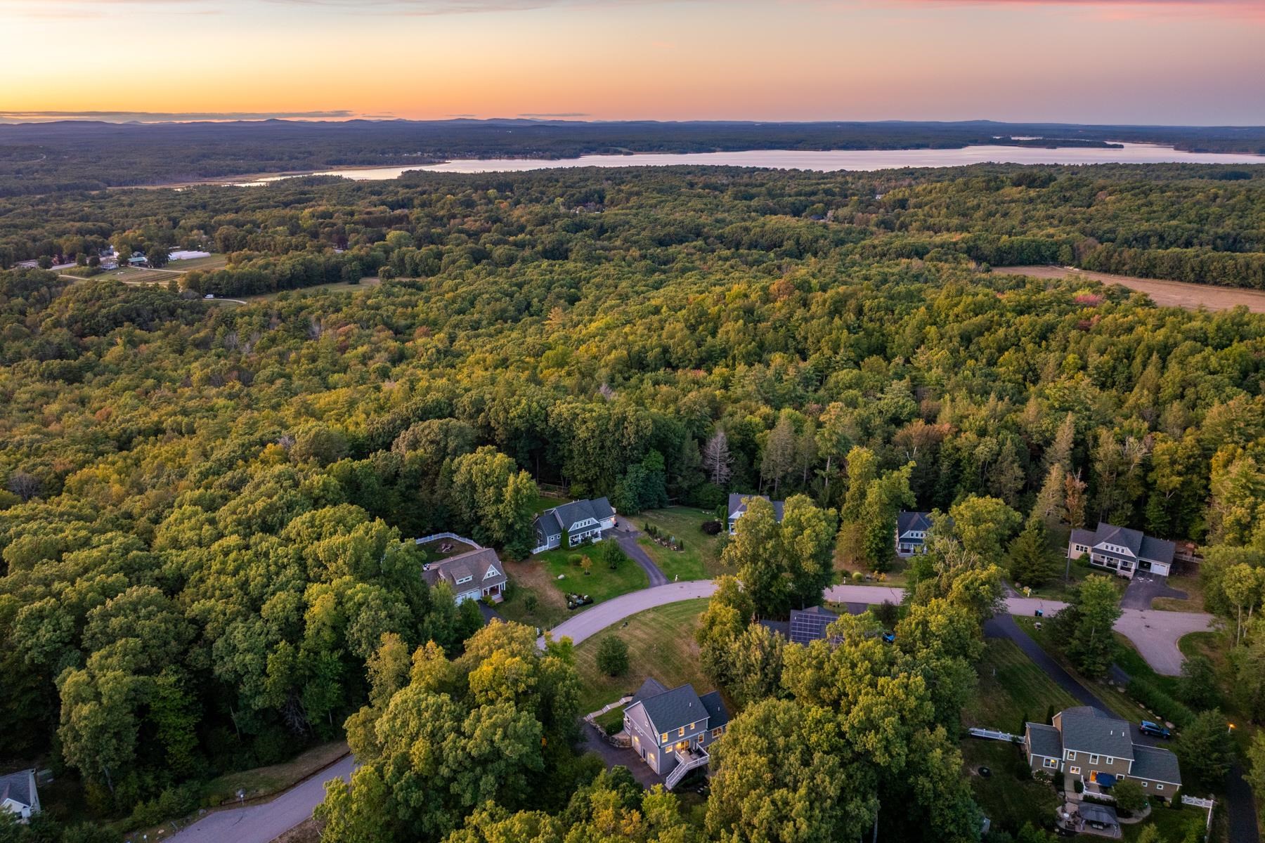 16 Point Of Rocks Terrace, Stratham, NH 03885 — photo 2