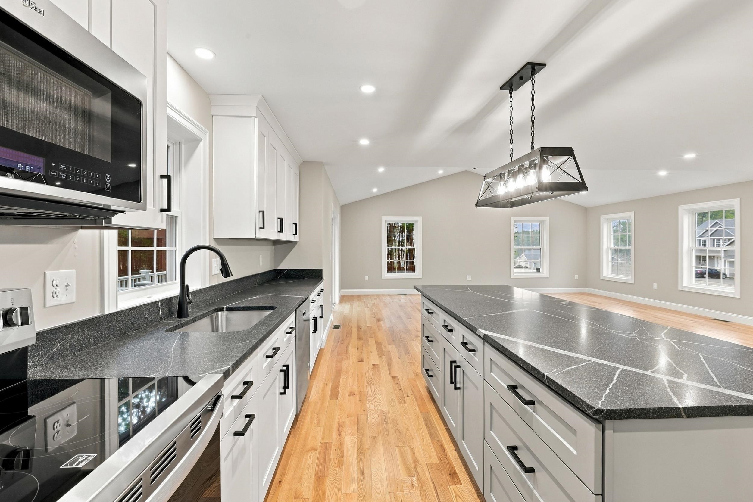 2 Blaisdell Court — photo
