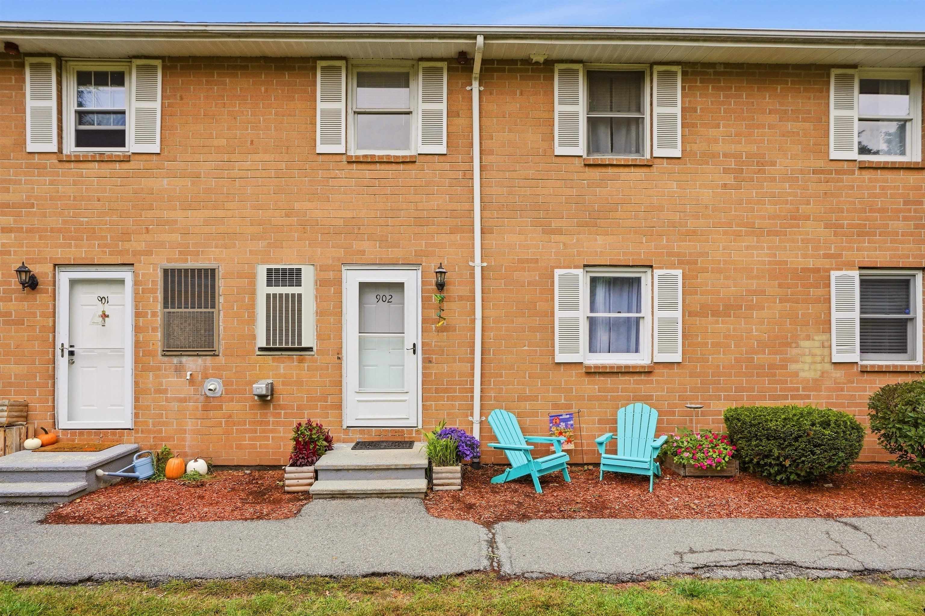 902 Elmwood Drive — photo