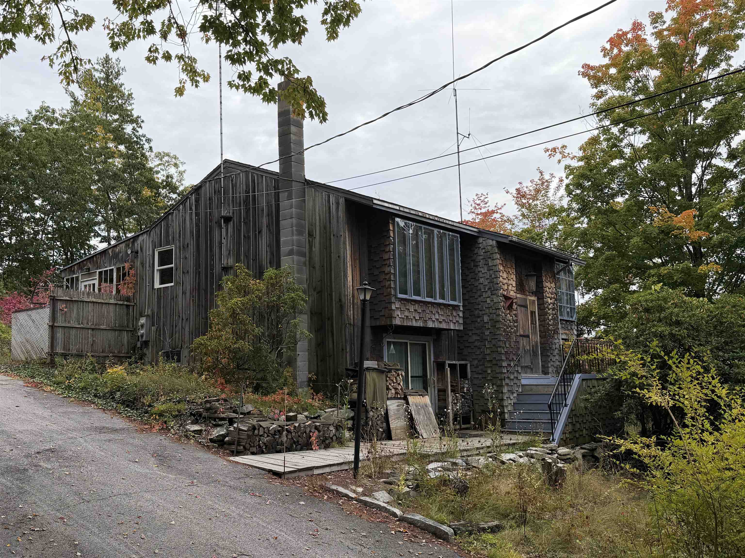 205 Route 13 — photo